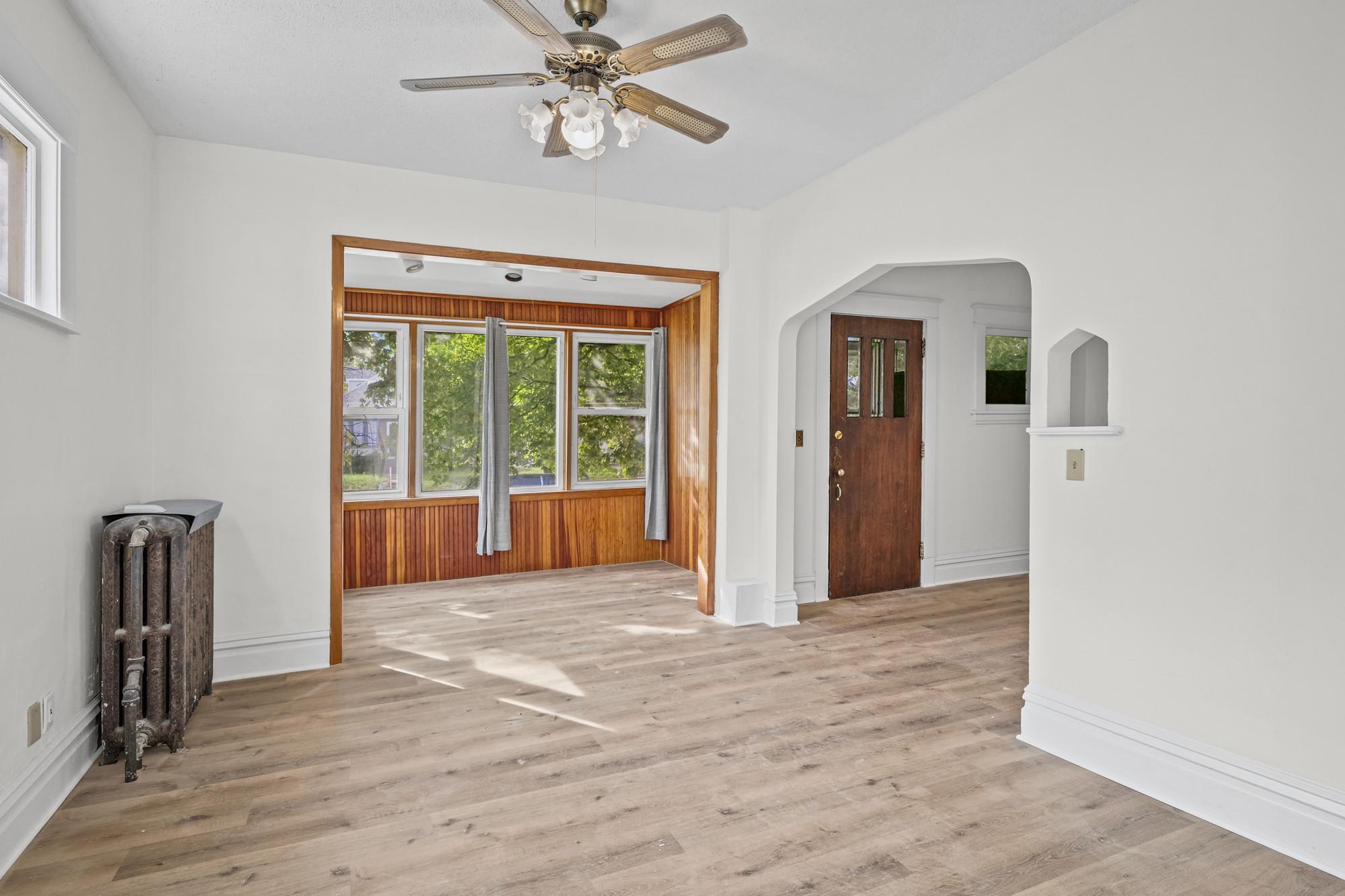 View of Residential at 1227 Thomas Avenue, Saint Paul MN 55104, Saint Paul (10 of 48) - Mike Wilen | Minnesota Team Real Estate
