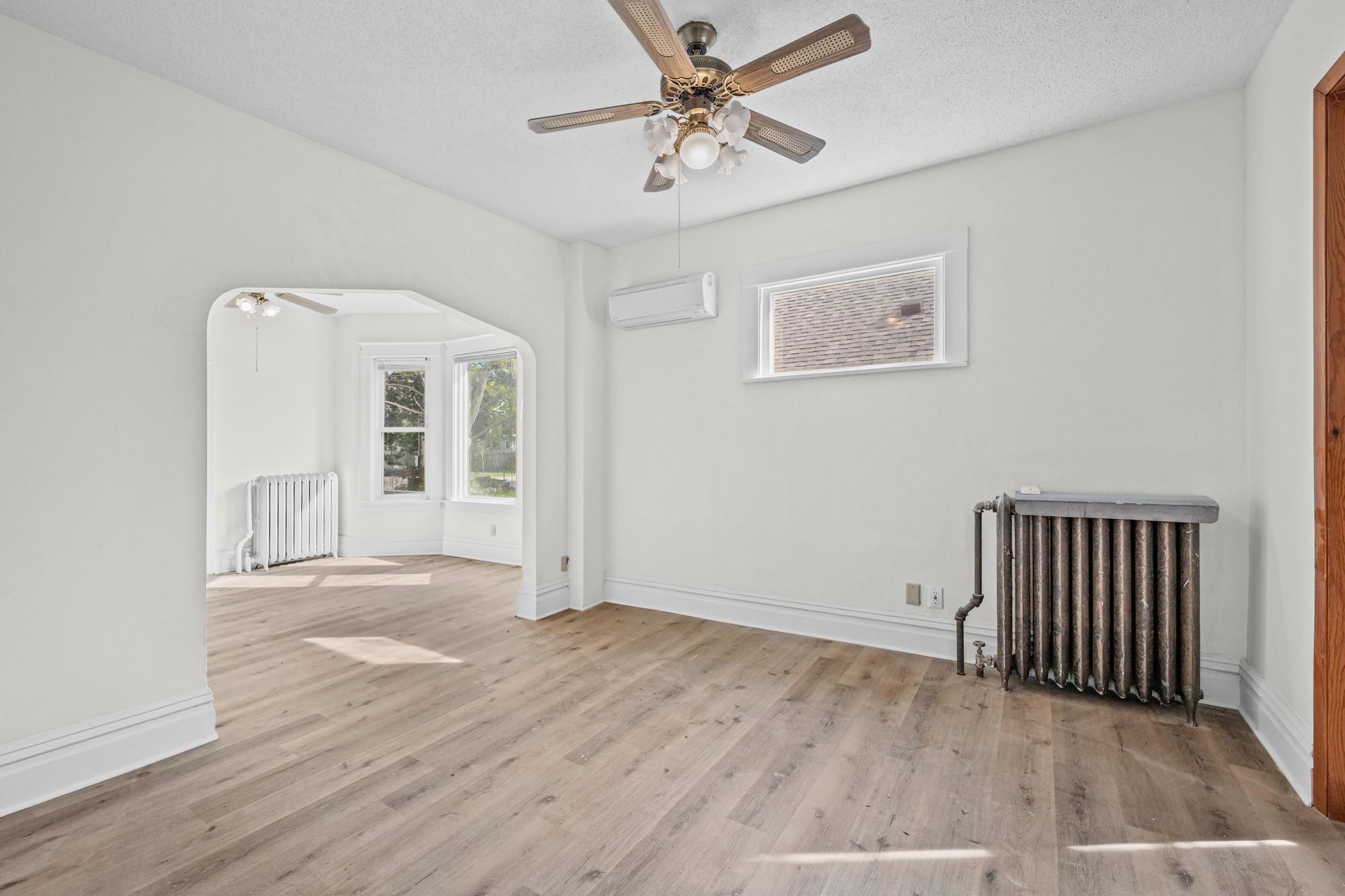 View of Residential at 1227 Thomas Avenue, Saint Paul MN 55104, Saint Paul (8 of 48) - Mike Wilen | Minnesota Team Real Estate