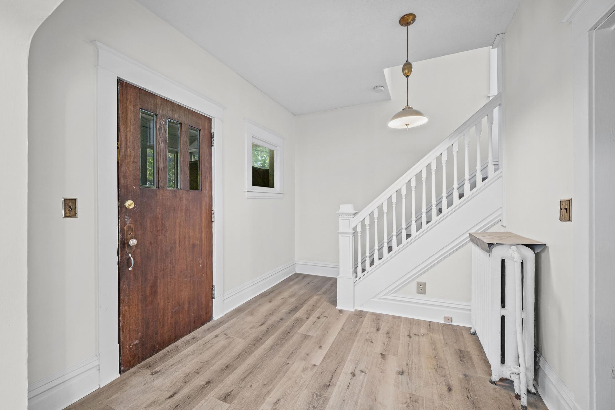 View of Residential at 1227 Thomas Avenue, Saint Paul MN 55104, Saint Paul (6 of 48) - Mike Wilen | Minnesota Team Real Estate