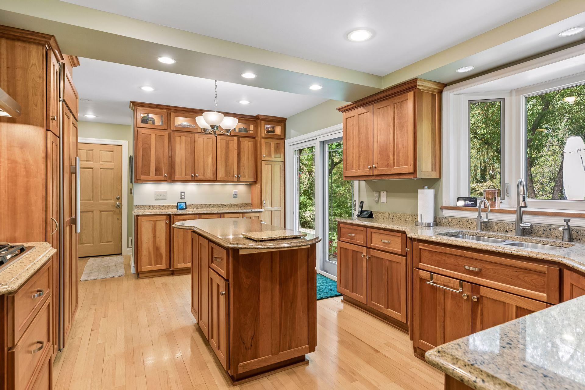View of Residential at 991 Caren Court, Mendota Heights MN 55118, Mendota Heights (15 of 54) - Mike Wilen | Minnesota Team Real Estate