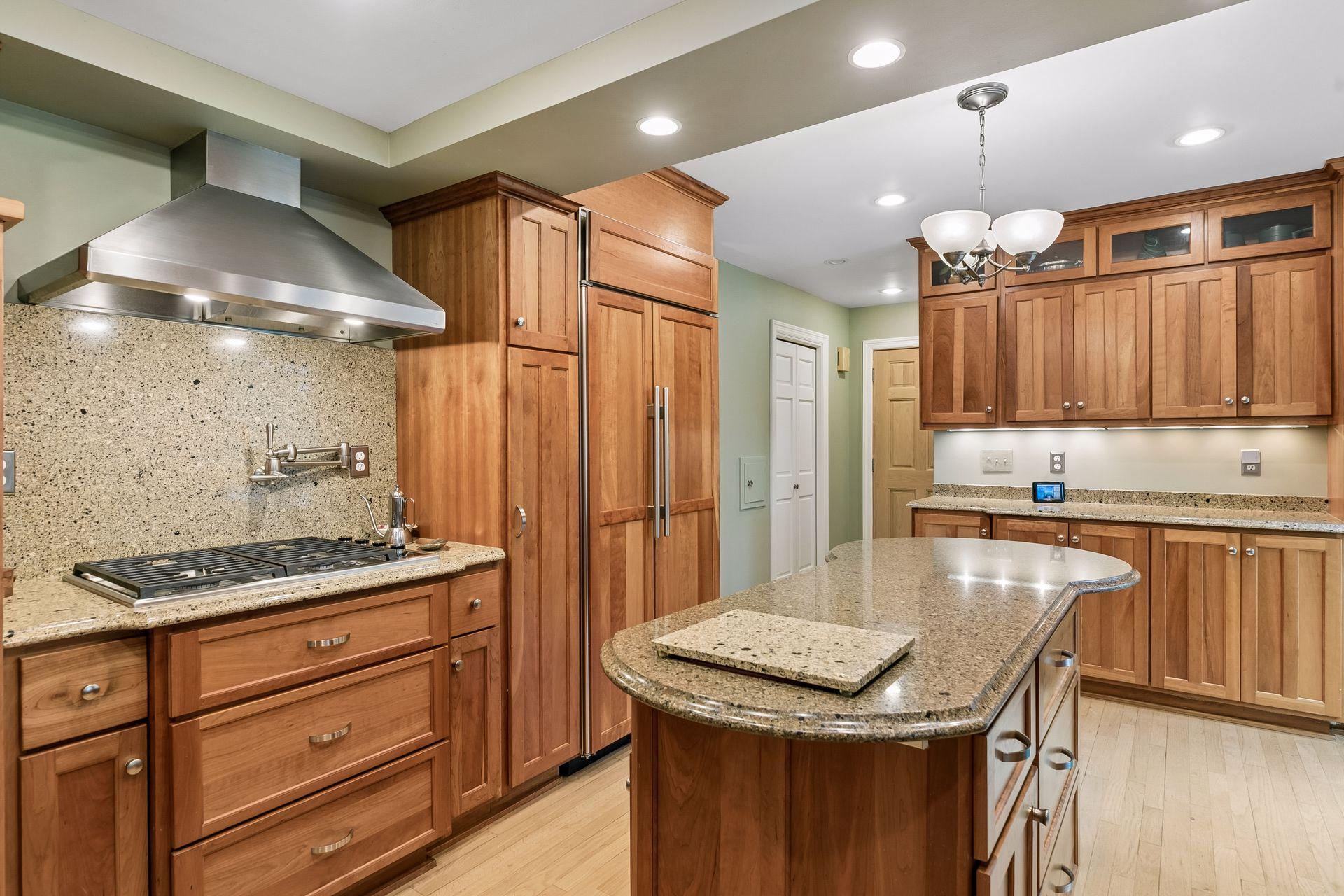 View of Residential at 991 Caren Court, Mendota Heights MN 55118, Mendota Heights (17 of 54) - Mike Wilen | Minnesota Team Real Estate