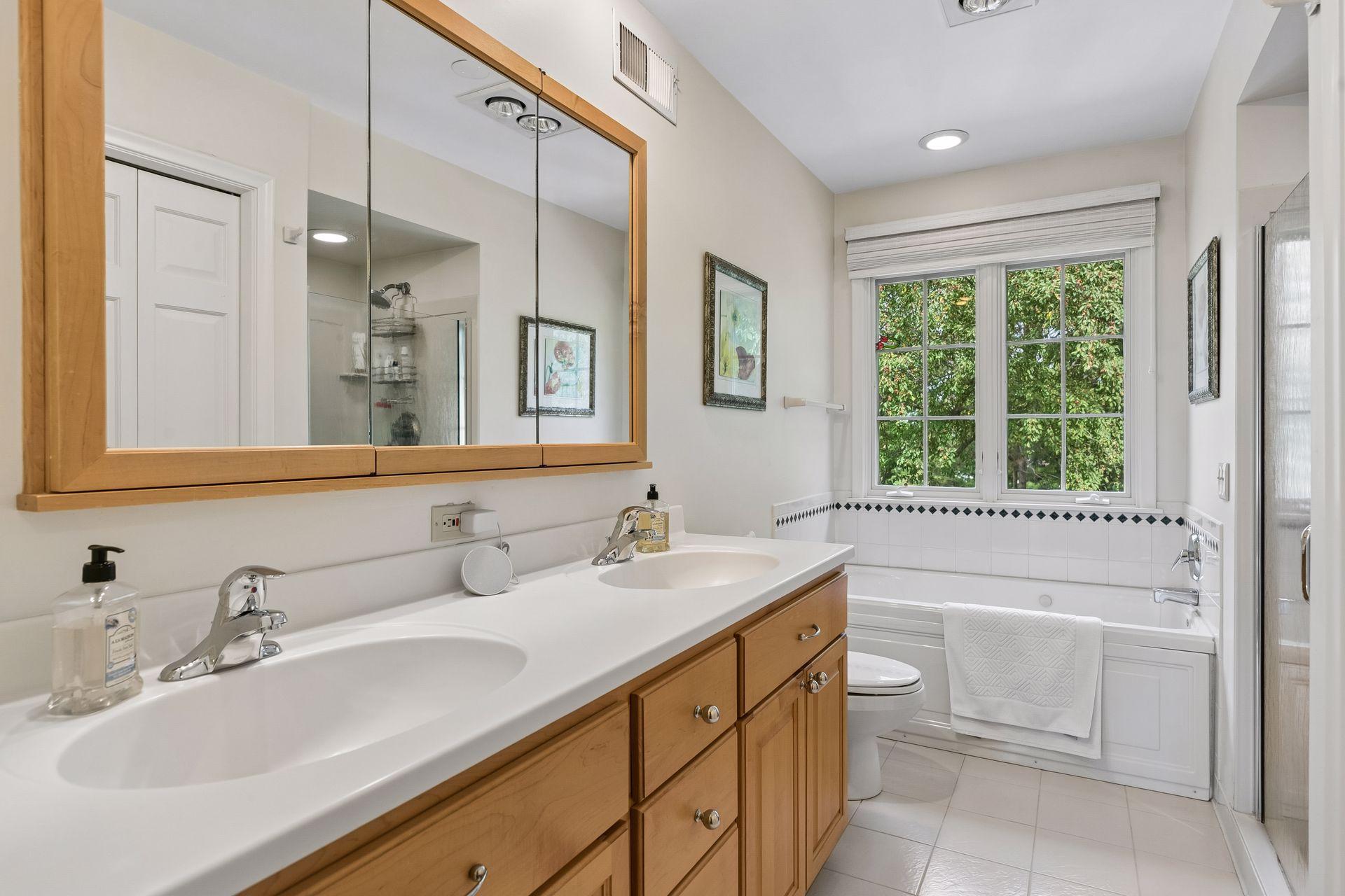 View of Residential at 991 Caren Court, Mendota Heights MN 55118, Mendota Heights (33 of 54) - Mike Wilen | Minnesota Team Real Estate