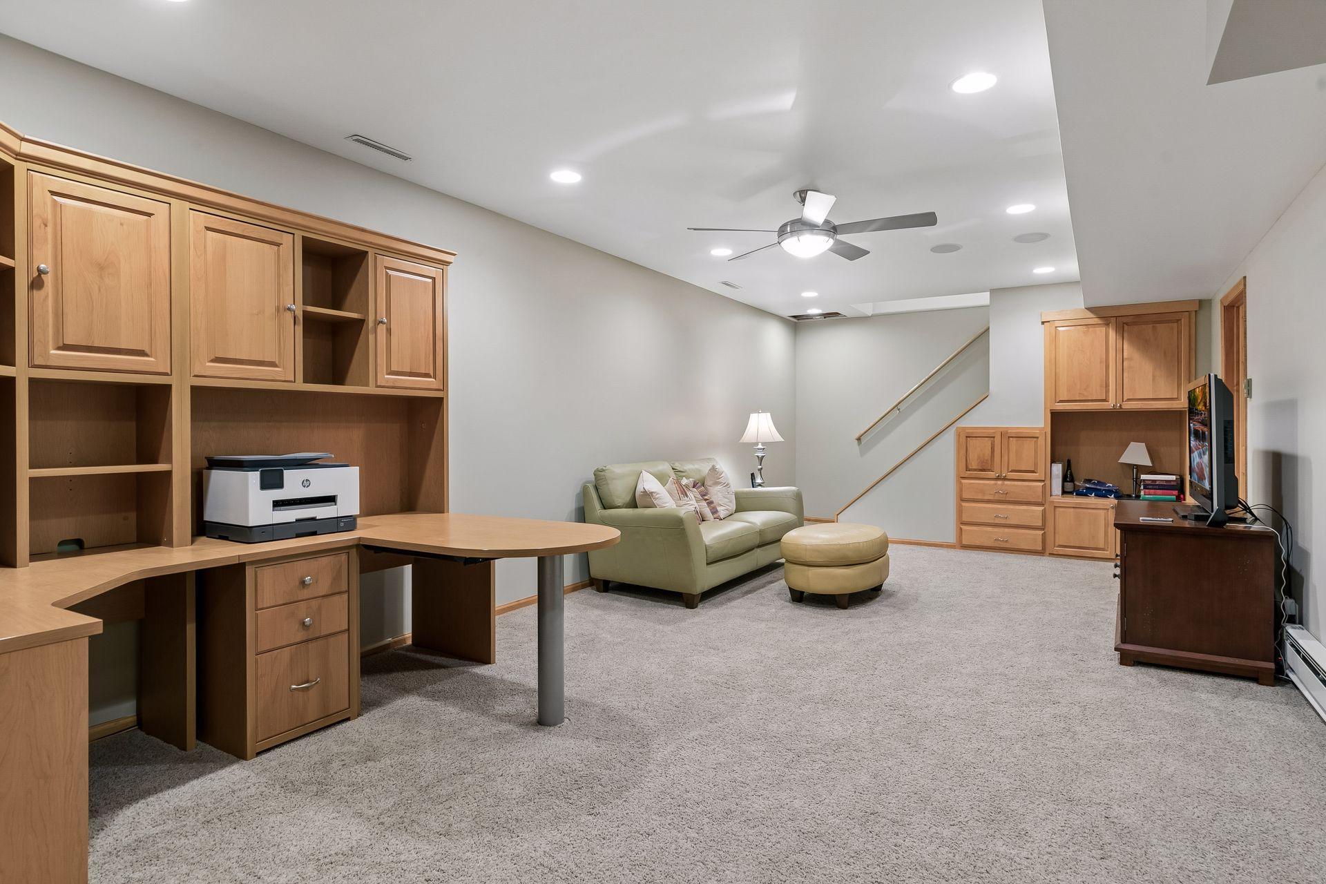 View of Residential at 991 Caren Court, Mendota Heights MN 55118, Mendota Heights (38 of 54) - Mike Wilen | Minnesota Team Real Estate