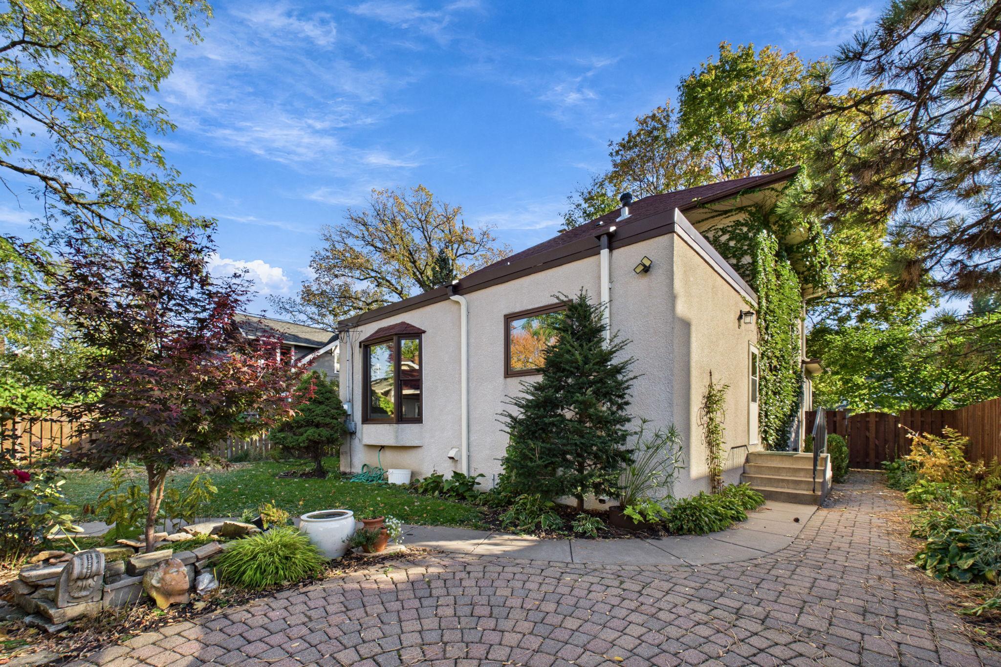 View of Residential at 1663 Berkeley Avenue, Saint Paul MN 55105, Saint Paul (31 of 38) - Mike Wilen | Minnesota Team Real Estate