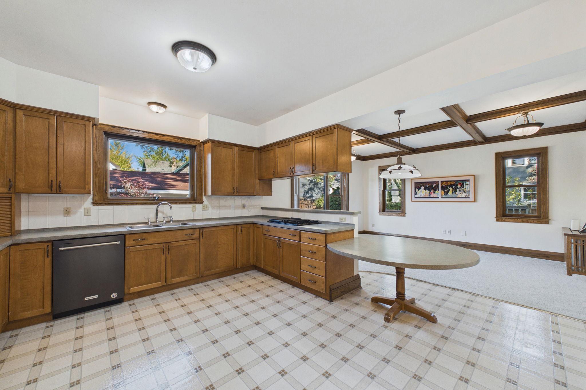 View of Residential at 1663 Berkeley Avenue, Saint Paul MN 55105, Saint Paul (14 of 38) - Mike Wilen | Minnesota Team Real Estate
