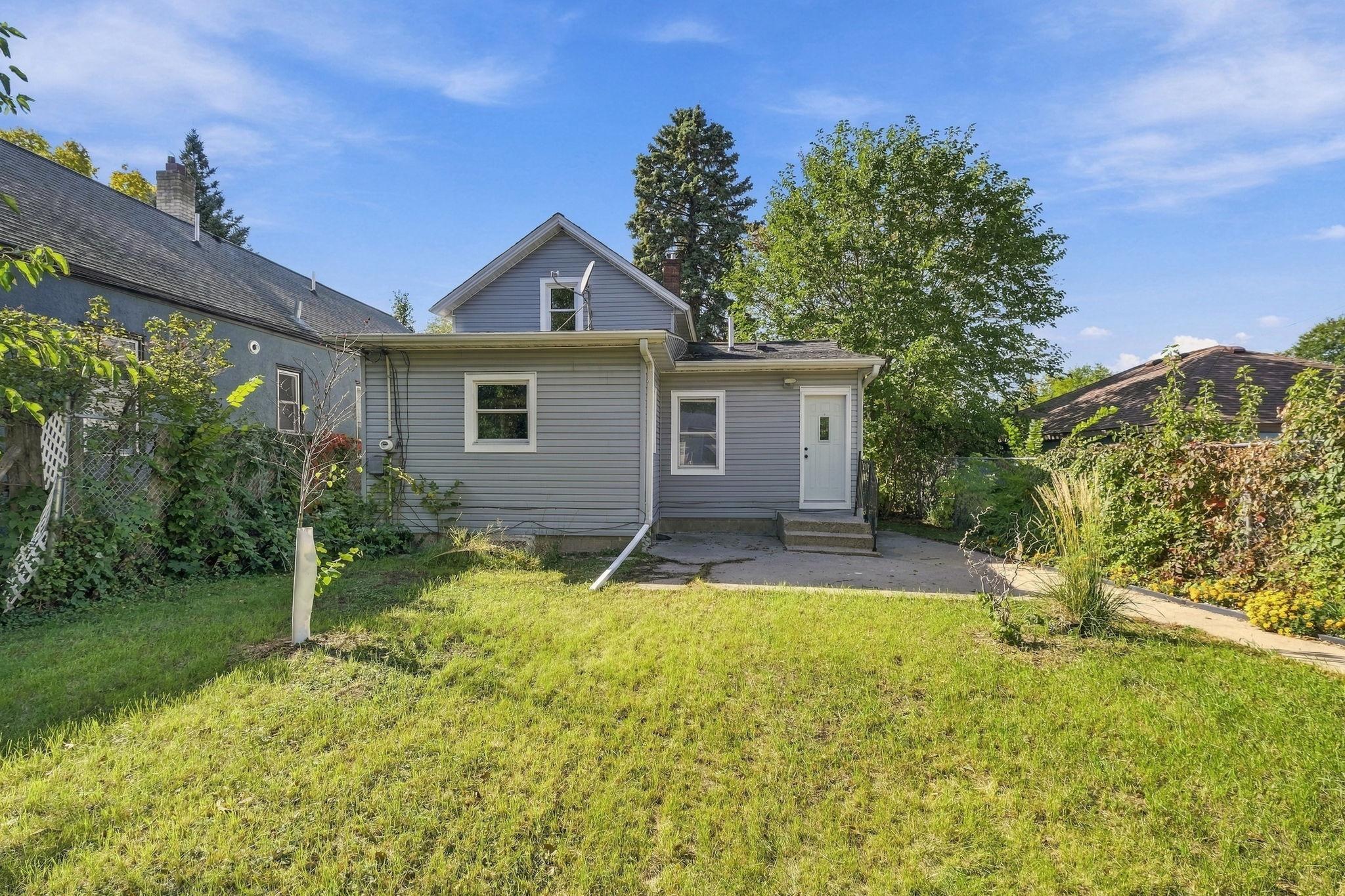 View of Residential at 2423 Quincy Street, Minneapolis MN 55418, Minneapolis (45 of 55) - Mike Wilen | Minnesota Team Real Estate