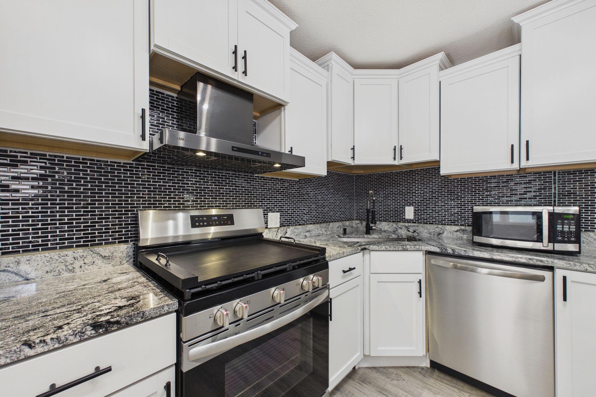 View of Residential at 2423 Quincy Street, Minneapolis MN 55418, Minneapolis (21 of 55) - Mike Wilen | Minnesota Team Real Estate