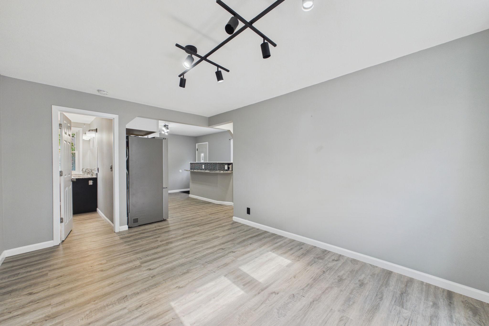 View of Residential at 2423 Quincy Street, Minneapolis MN 55418, Minneapolis (19 of 55) - Mike Wilen | Minnesota Team Real Estate