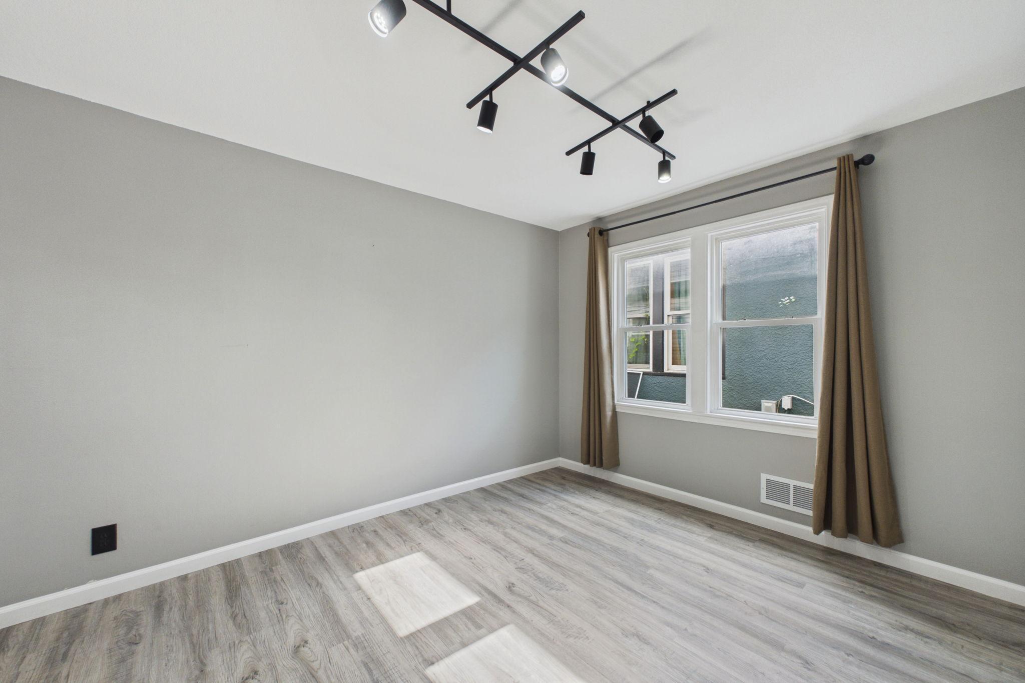 View of Residential at 2423 Quincy Street, Minneapolis MN 55418, Minneapolis (18 of 55) - Mike Wilen | Minnesota Team Real Estate