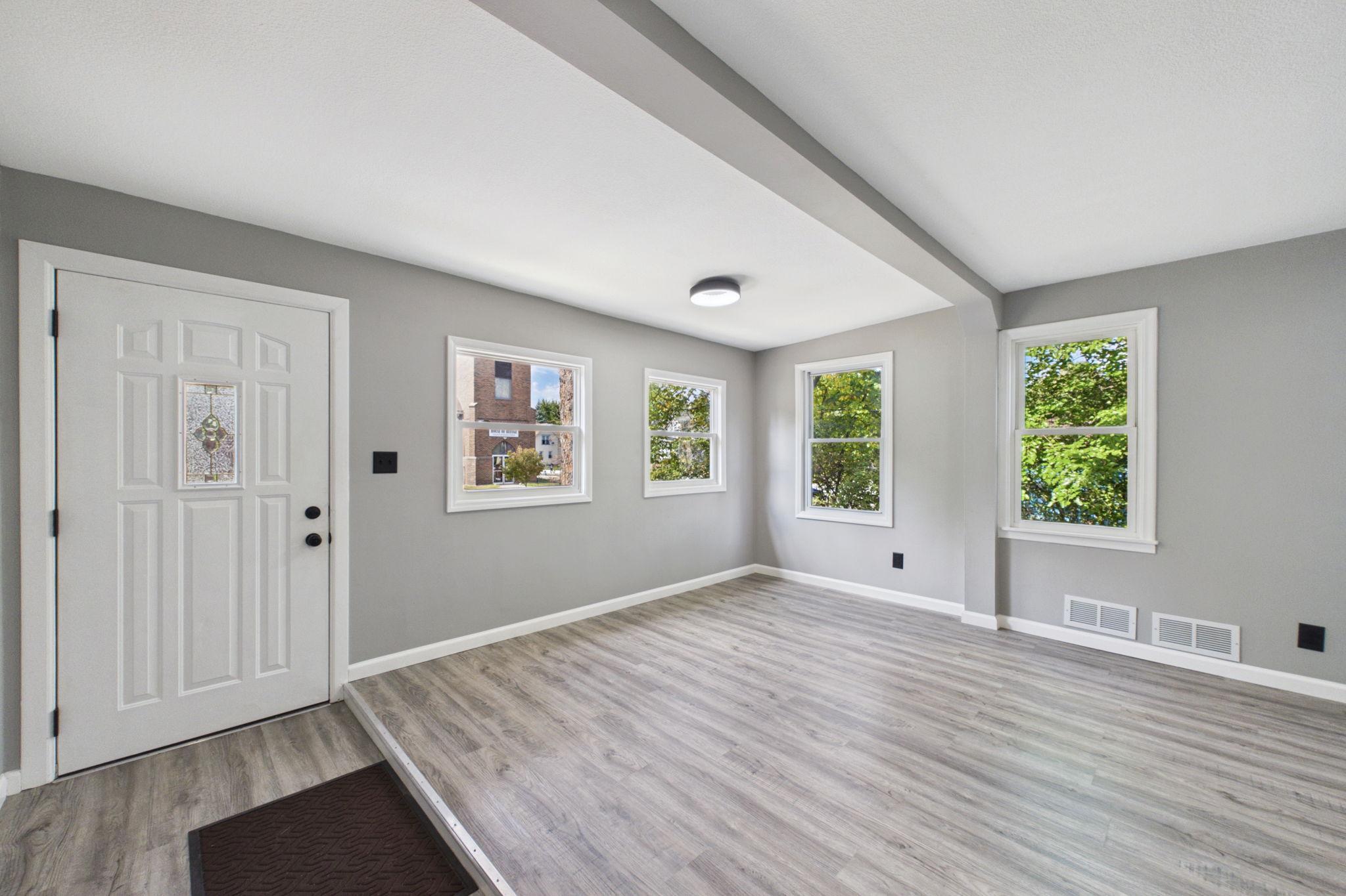 View of Residential at 2423 Quincy Street, Minneapolis MN 55418, Minneapolis (7 of 55) - Mike Wilen | Minnesota Team Real Estate