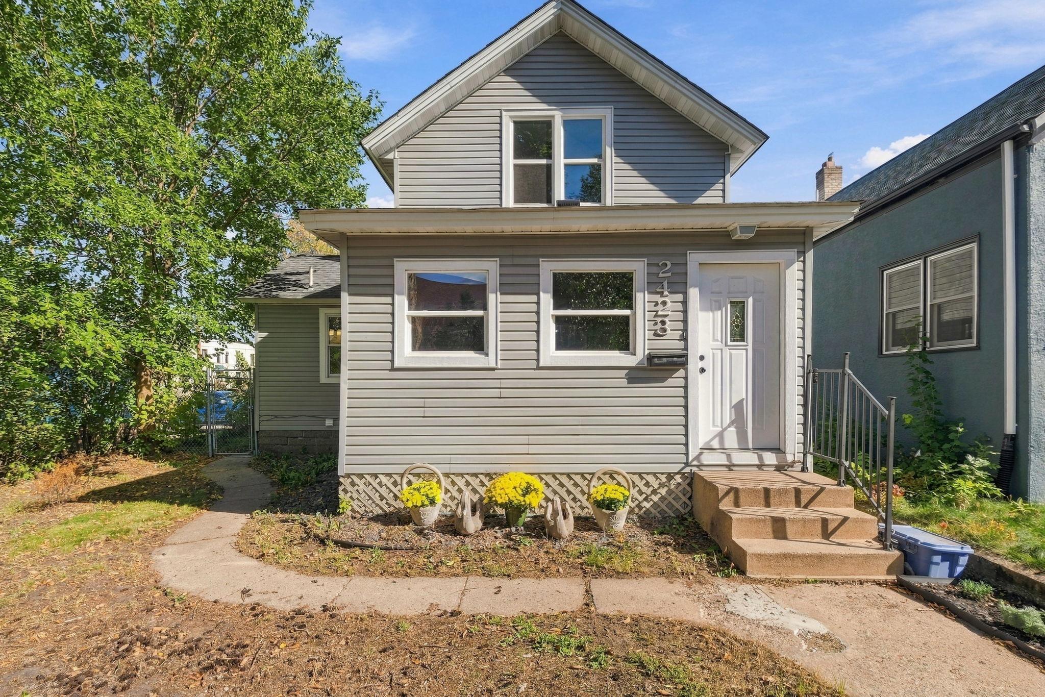 View of Single Family at 2423 Quincy Street, Minneapolis - Mike Wilen | Minnesota Team Real Estate
