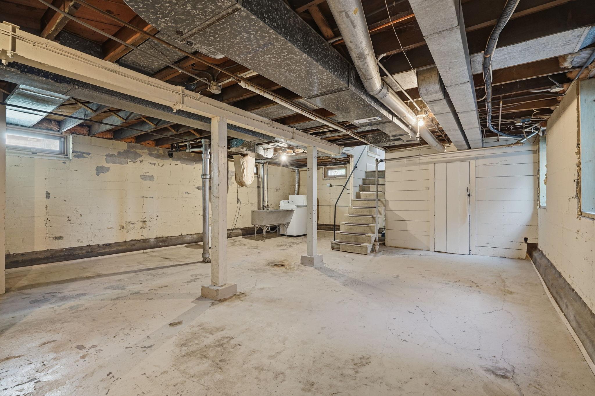 View of Residential at 2343 Benjamin Street, Minneapolis MN 55418, Minneapolis (24 of 26) - Mike Wilen | Minnesota Team Real Estate