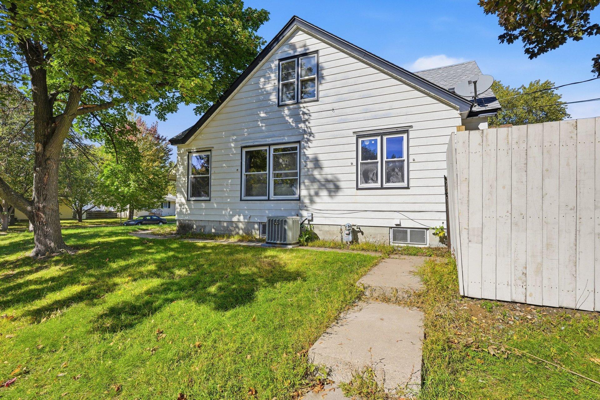 View of Residential at 1255 6th Avenue, South Saint Paul MN 55075, South Saint Paul (4 of 37) - Mike Wilen | Minnesota Team Real Estate