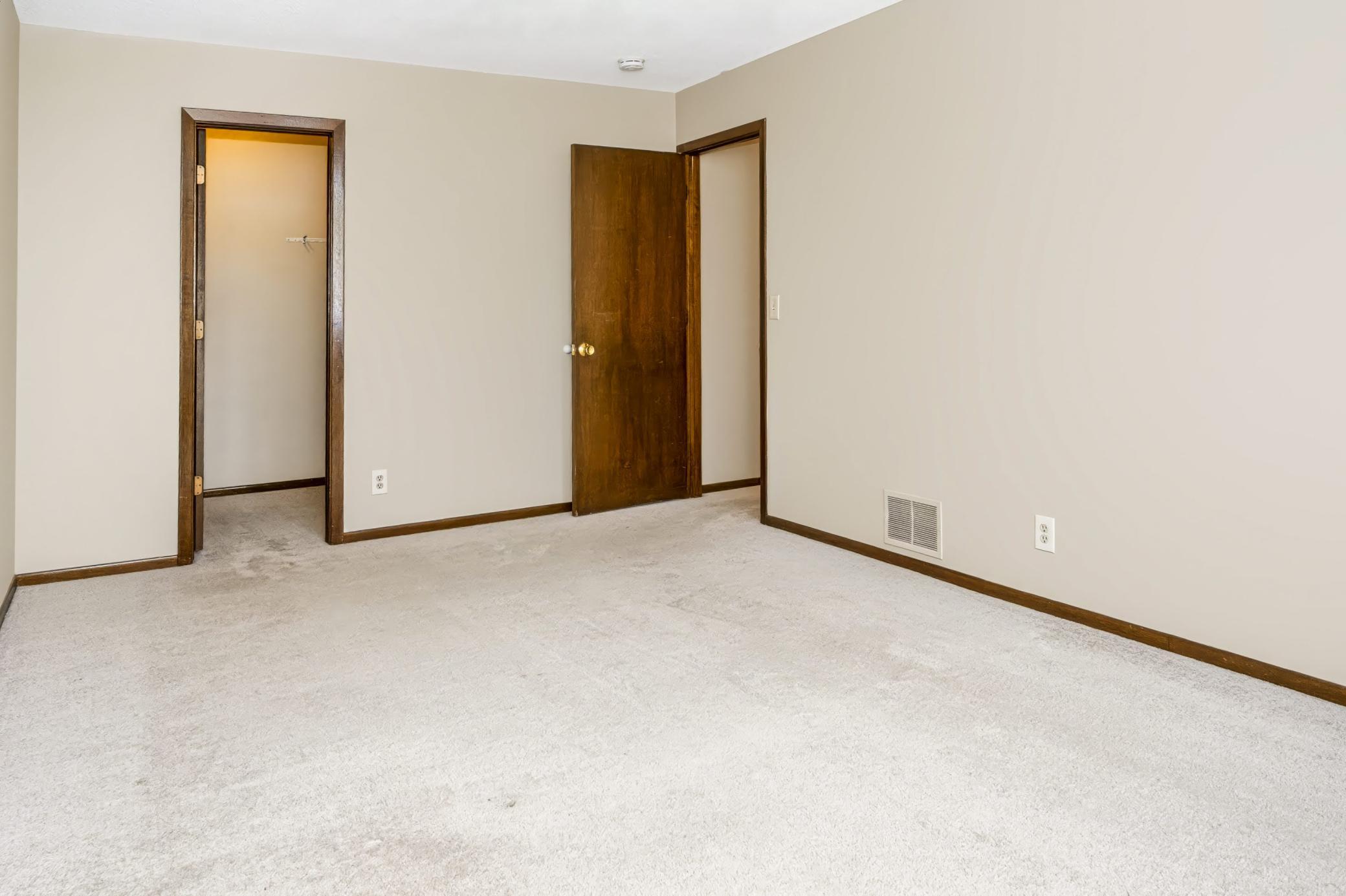 View of Residential at 10394 Balsam Lane, Eden Prairie MN 55347, Eden Prairie (16 of 38) - Mike Wilen | Minnesota Team Real Estate