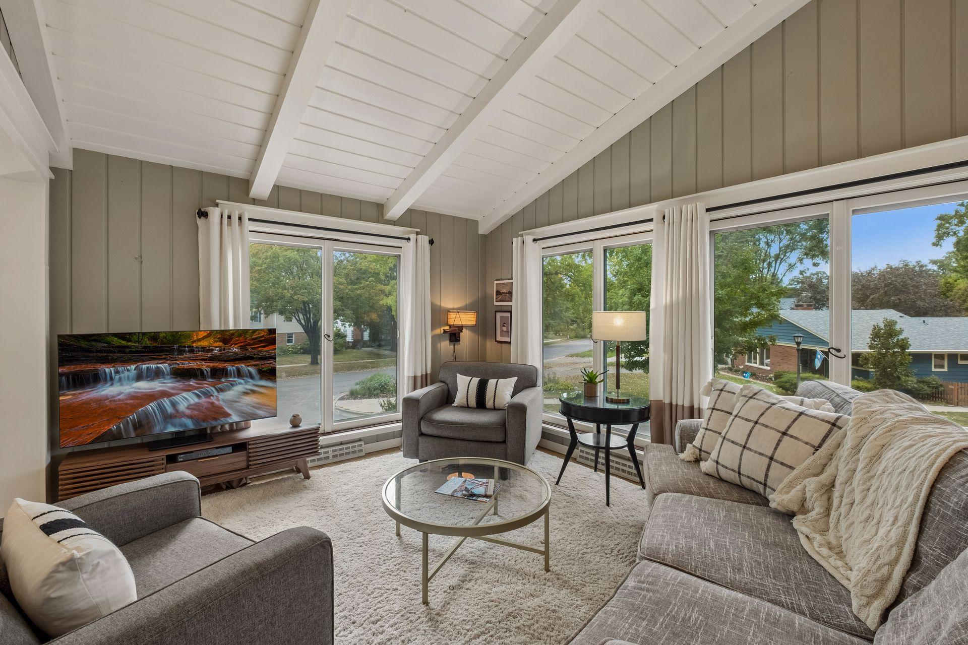 View of Residential at 1995 Norfolk Avenue, Saint Paul MN 55116, Saint Paul (14 of 43) - Mike Wilen | Minnesota Team Real Estate