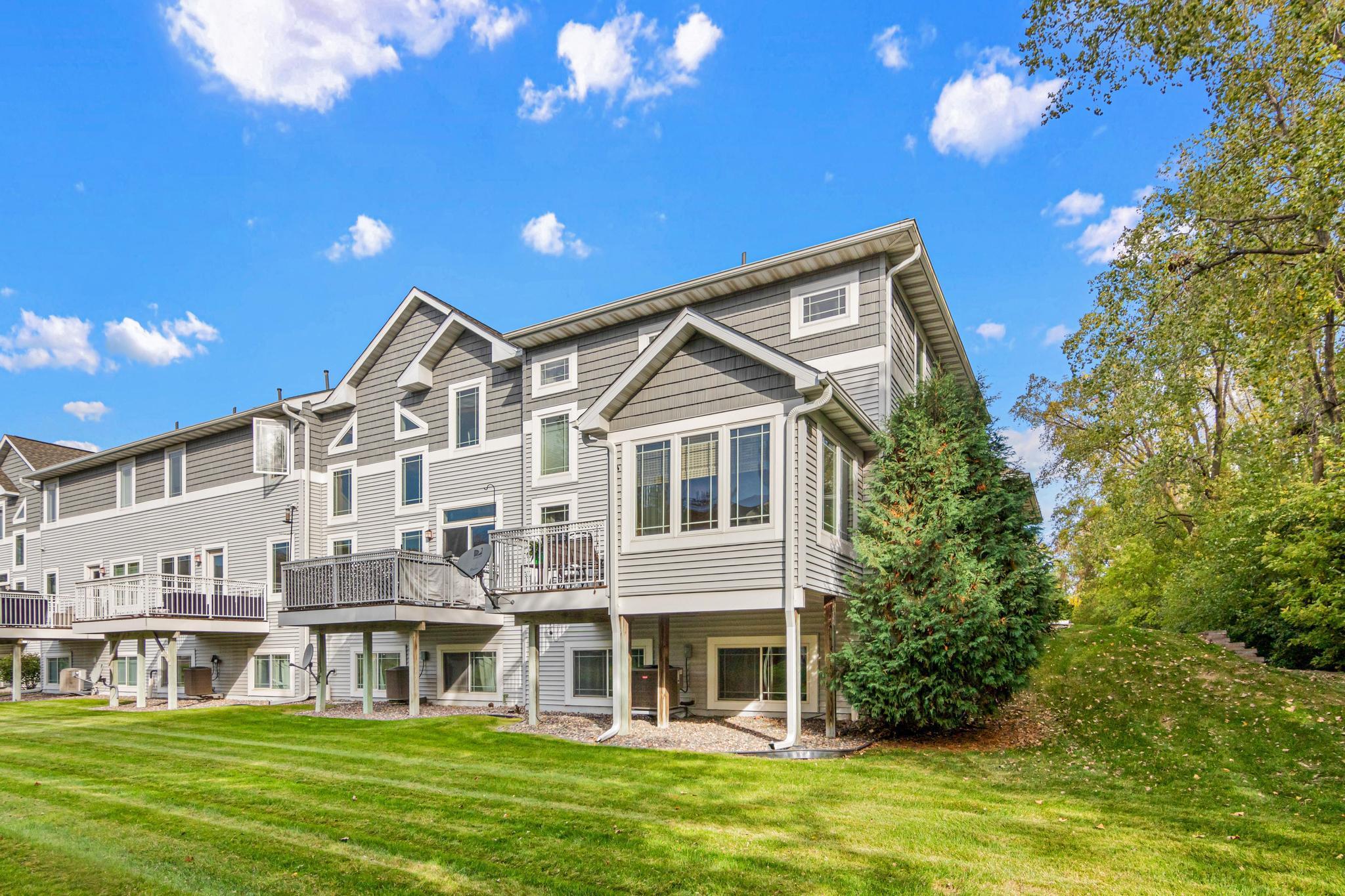 View of Residential at 629 Sutherland Drive, Woodbury MN 55129, Woodbury (31 of 35) - Mike Wilen | Minnesota Team Real Estate
