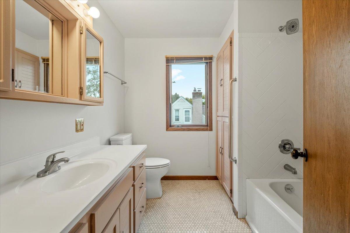 View of Residential at 6618 Humboldt Avenue, Richfield MN 55423, Richfield (27 of 35) - Mike Wilen | Minnesota Team Real Estate