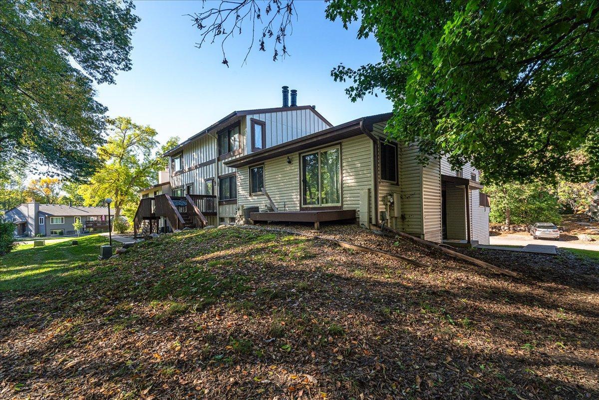 View of Residential at 299 River Woods Lane, Burnsville MN 55337, Burnsville (59 of 60) - Mike Wilen | Minnesota Team Real Estate