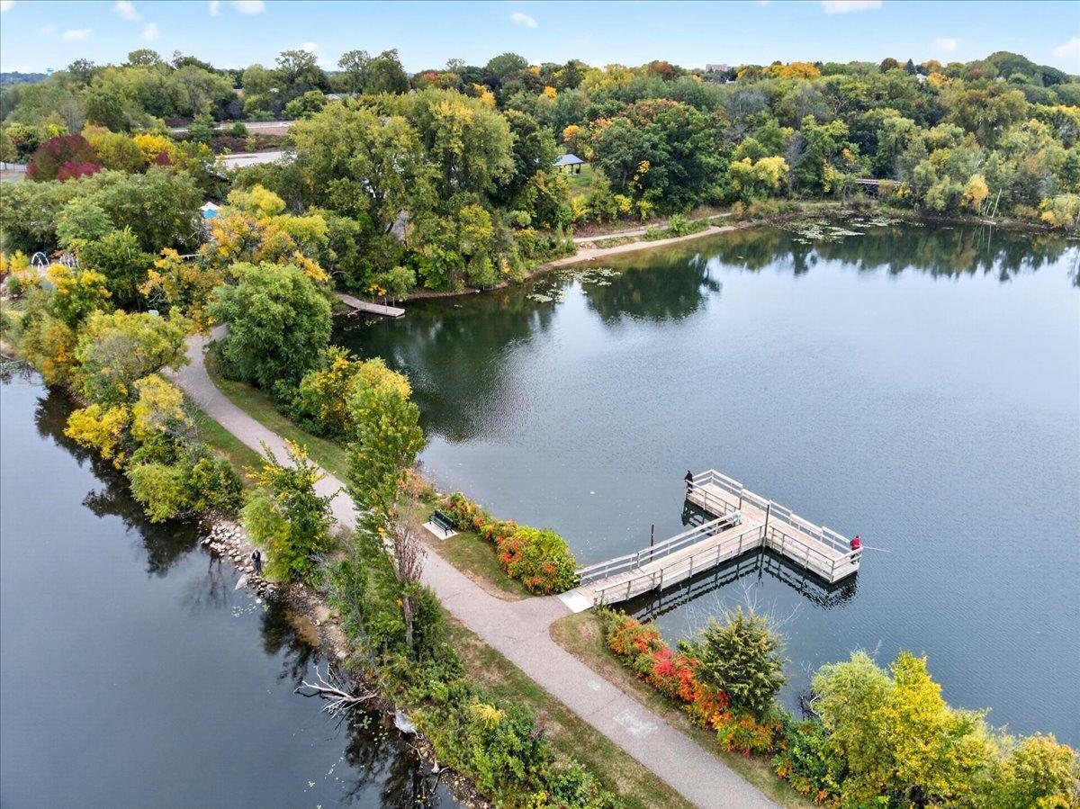 View of Residential at 5424 Sanibel Drive, Minnetonka MN 55343, Minnetonka (40 of 41) - Mike Wilen | Minnesota Team Real Estate
