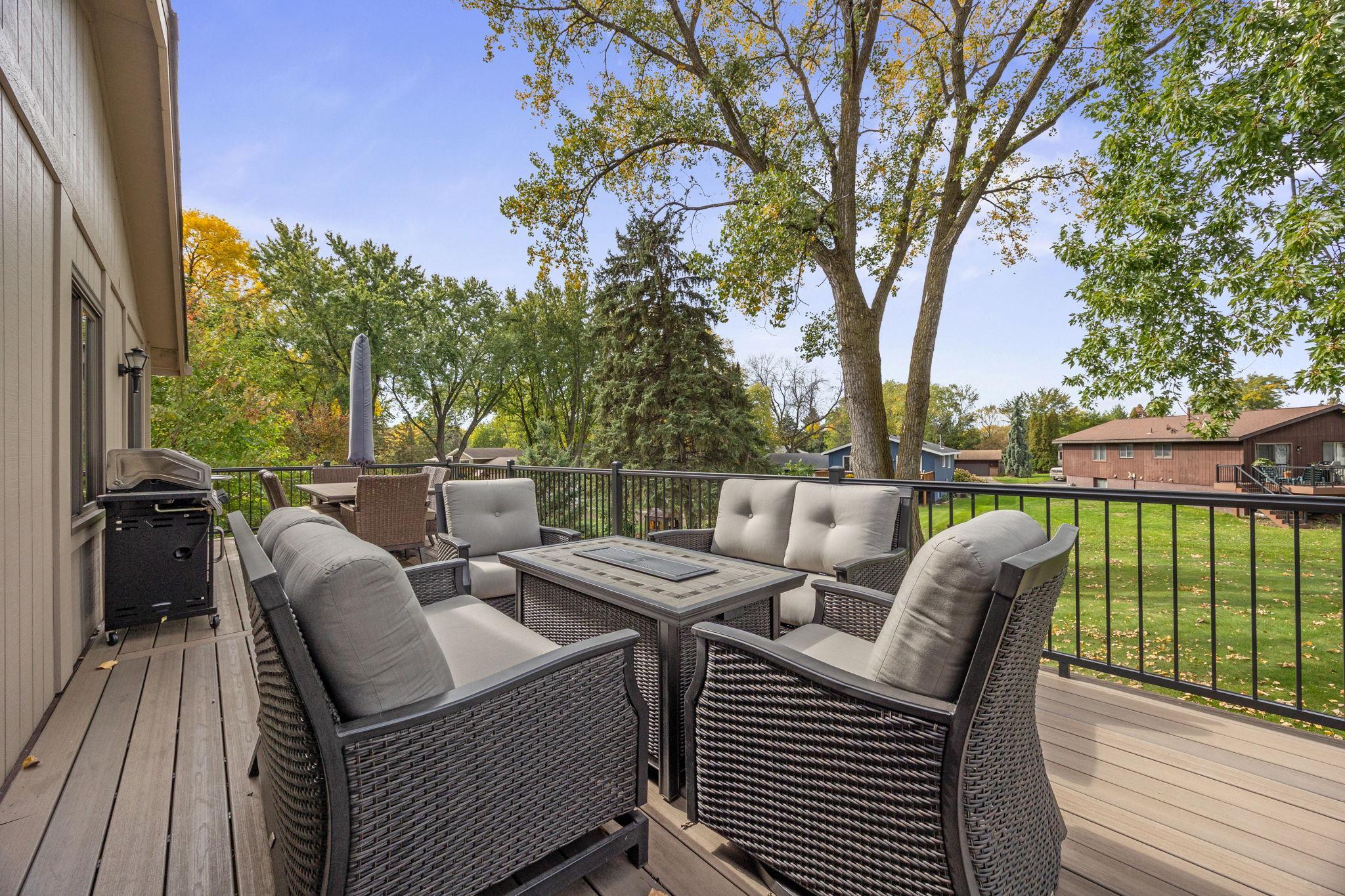 View of Residential at 6805 Evergreen Lane, Maple Grove MN 55369, Maple Grove (7 of 24) - Mike Wilen | Minnesota Team Real Estate