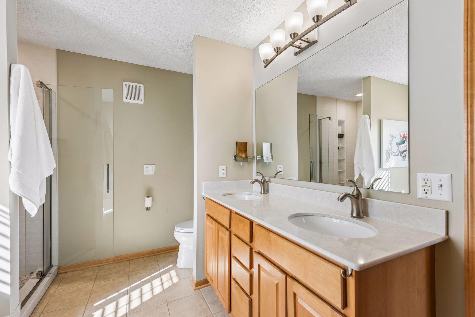 View of Residential at 9780 Cupola Lane, Eden Prairie MN 55347, Eden Prairie (27 of 51) - Mike Wilen | Minnesota Team Real Estate