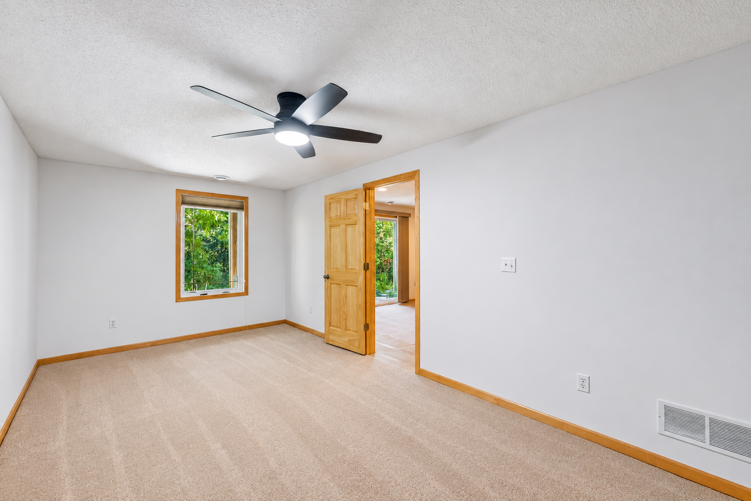 View of Residential at 9780 Cupola Lane, Eden Prairie MN 55347, Eden Prairie (40 of 51) - Mike Wilen | Minnesota Team Real Estate