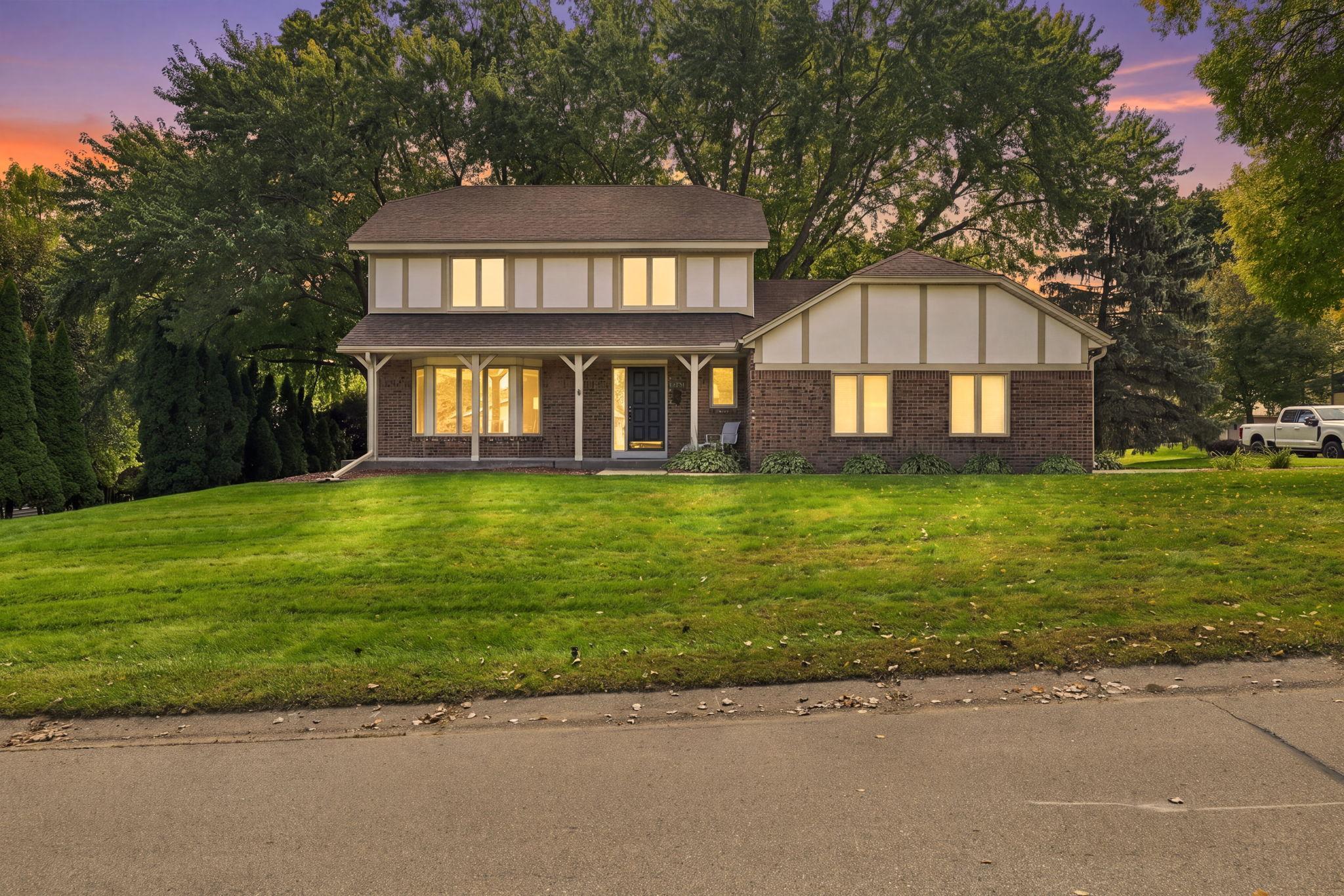 View of Single Family at 18731 Maple Leaf Drive, Eden Prairie - Mike Wilen | Minnesota Team Real Estate