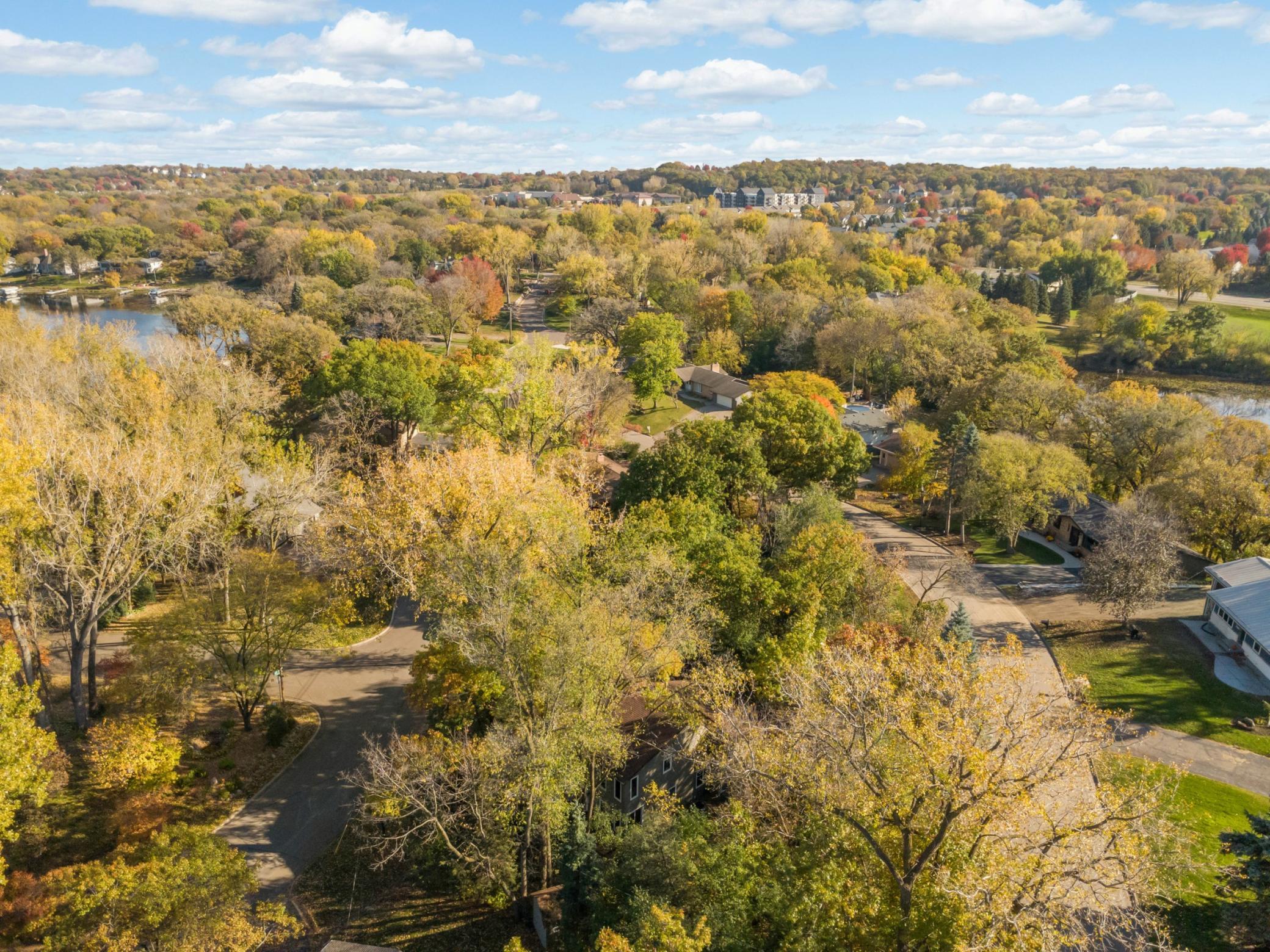 View of Residential at 10294 Oak Shore Drive, Lakeville MN 55044, Lakeville (49 of 52) - Mike Wilen | Minnesota Team Real Estate