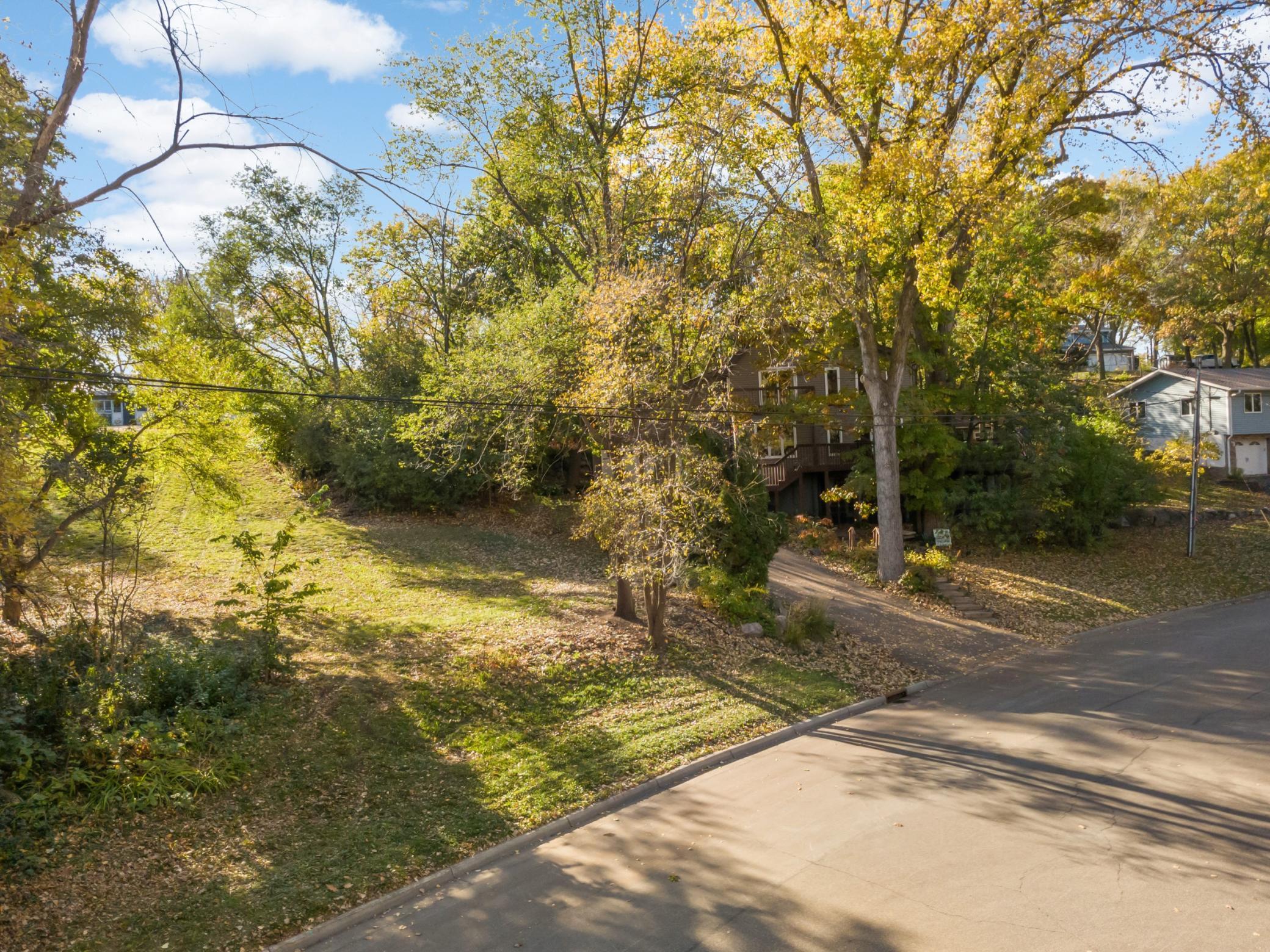 View of Residential at 10294 Oak Shore Drive, Lakeville MN 55044, Lakeville (44 of 52) - Mike Wilen | Minnesota Team Real Estate