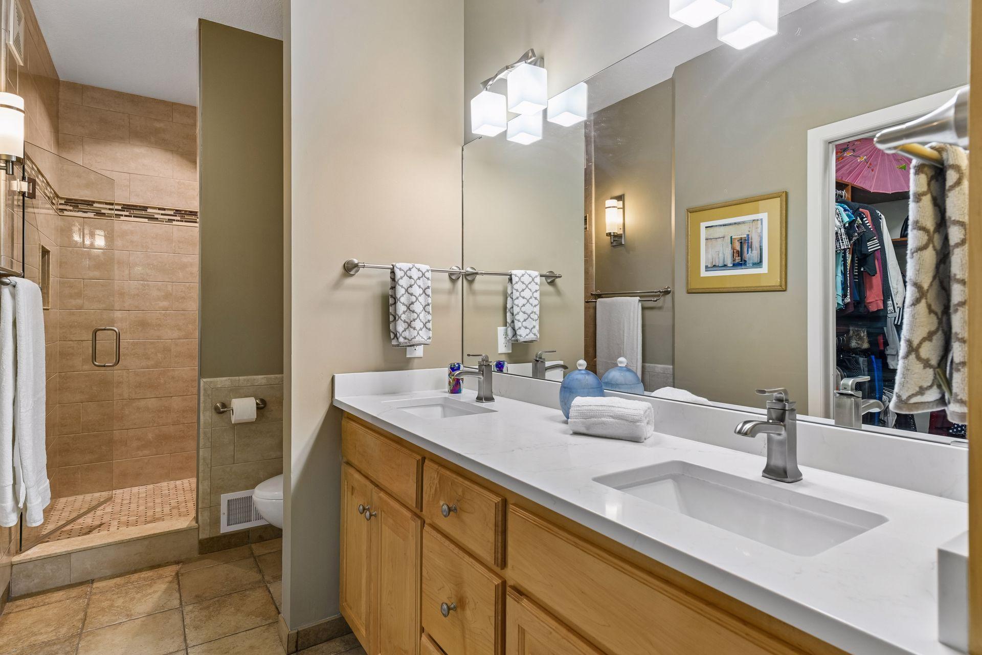 View of Residential at 18920 Dorenkemper Place, Eden Prairie MN 55347, Eden Prairie (46 of 73) - Mike Wilen | Minnesota Team Real Estate