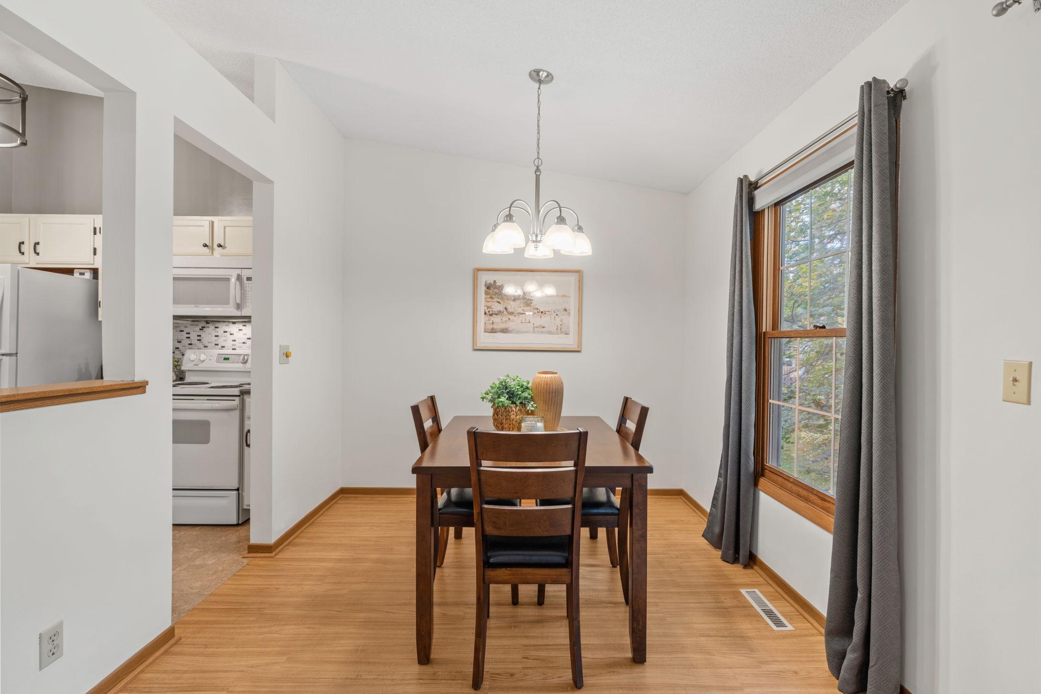 View of Residential at 10932 Quebec Avenue, Bloomington MN 55438, Bloomington (19 of 42) - Mike Wilen | Minnesota Team Real Estate