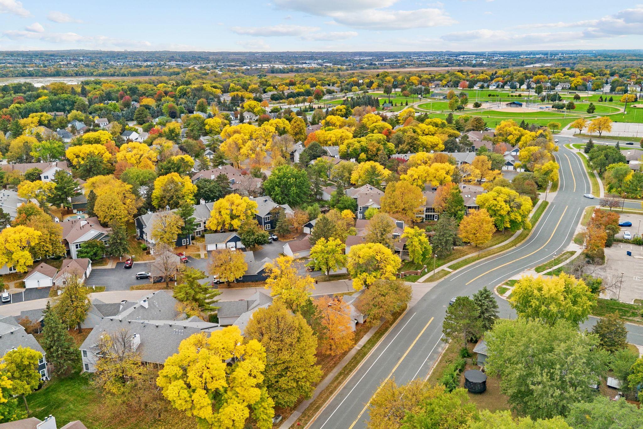 View of Residential at 10932 Quebec Avenue, Bloomington MN 55438, Bloomington (38 of 42) - Mike Wilen | Minnesota Team Real Estate