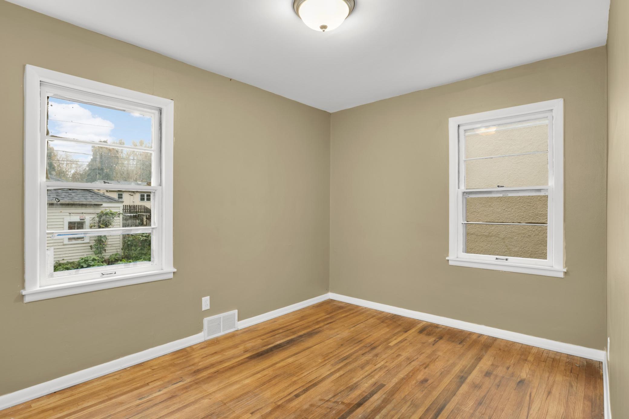 View of Residential at 966 Hawthorne Avenue, Saint Paul MN 55106, Saint Paul (18 of 42) - Mike Wilen | Minnesota Team Real Estate