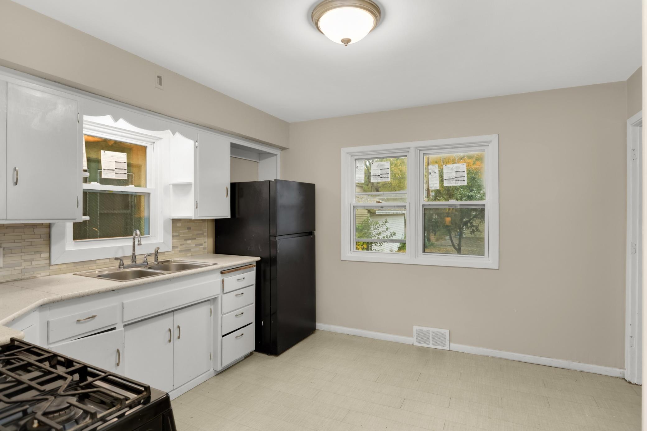 View of Residential at 966 Hawthorne Avenue, Saint Paul MN 55106, Saint Paul (13 of 42) - Mike Wilen | Minnesota Team Real Estate