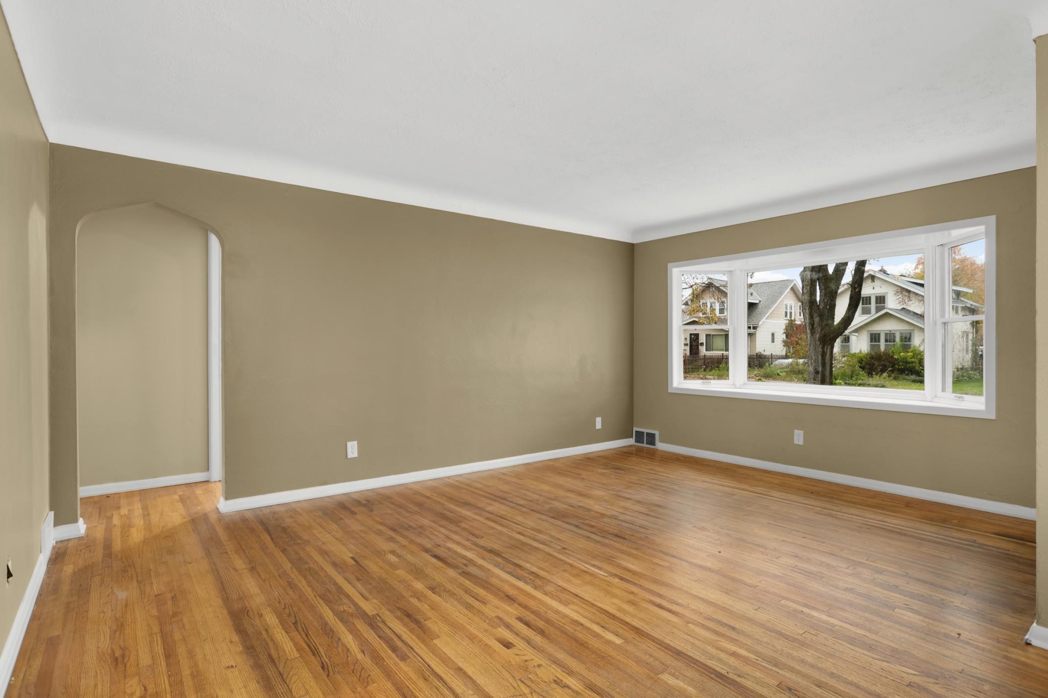 View of Residential at 966 Hawthorne Avenue, Saint Paul MN 55106, Saint Paul (5 of 42) - Mike Wilen | Minnesota Team Real Estate