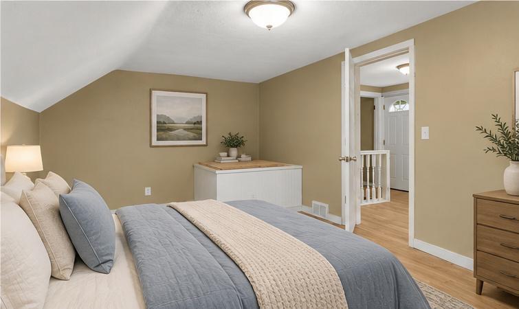 View of Residential at 966 Hawthorne Avenue, Saint Paul MN 55106, Saint Paul (25 of 42) - Mike Wilen | Minnesota Team Real Estate