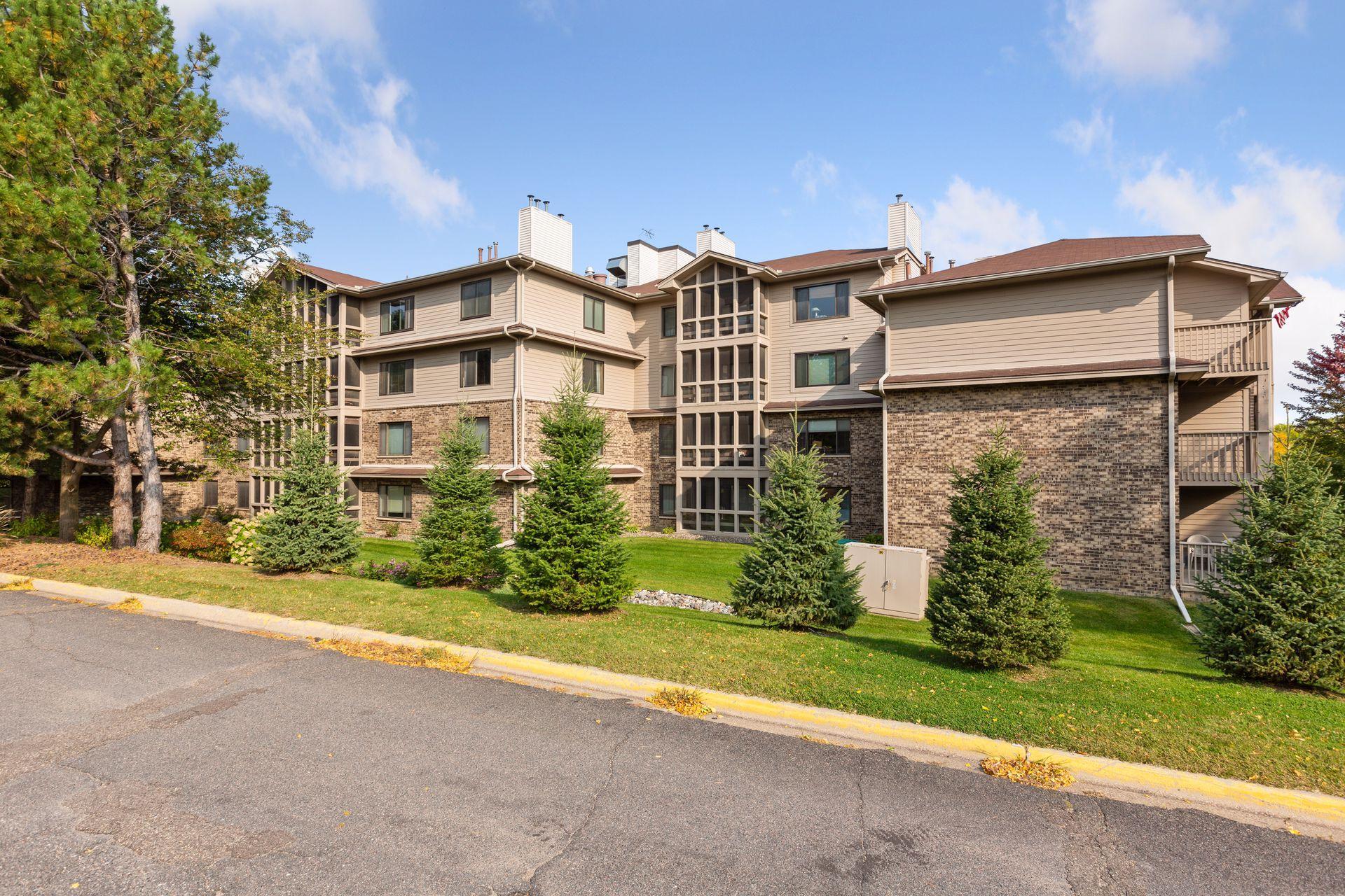 View of Residential at 3801 98th Street #208, Bloomington MN 55431, Bloomington (44 of 52) - Mike Wilen | Minnesota Team Real Estate