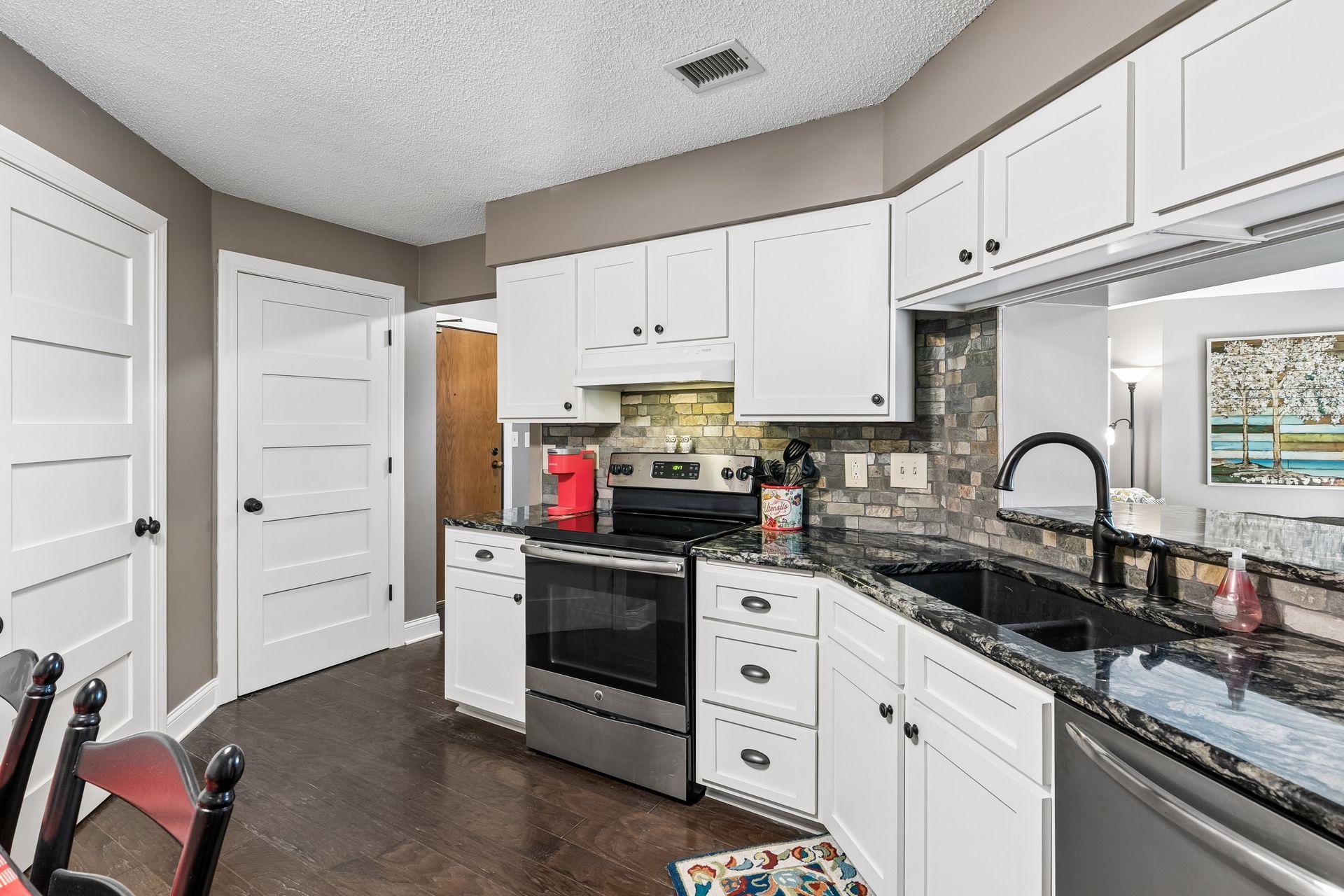 View of Residential at 3801 98th Street #208, Bloomington MN 55431, Bloomington (18 of 52) - Mike Wilen | Minnesota Team Real Estate