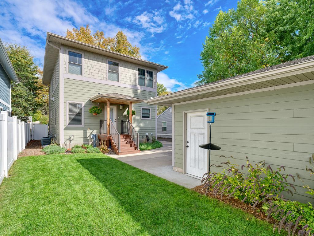 View of Residential at 1173 Saint Paul Avenue, Saint Paul MN 55116, Saint Paul (36 of 38) - Mike Wilen | Minnesota Team Real Estate