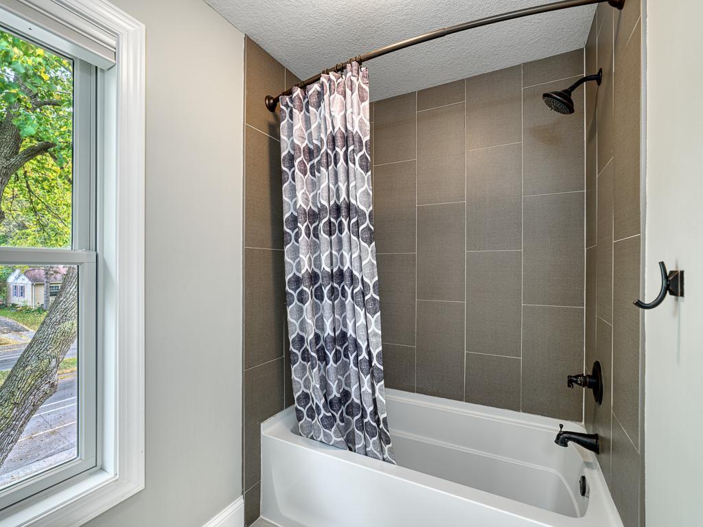 View of Residential at 1173 Saint Paul Avenue, Saint Paul MN 55116, Saint Paul (25 of 38) - Mike Wilen | Minnesota Team Real Estate