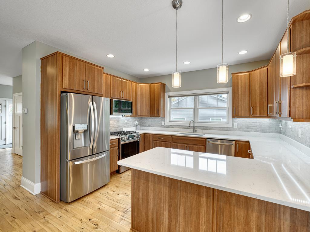View of Residential at 1173 Saint Paul Avenue, Saint Paul MN 55116, Saint Paul (7 of 38) - Mike Wilen | Minnesota Team Real Estate