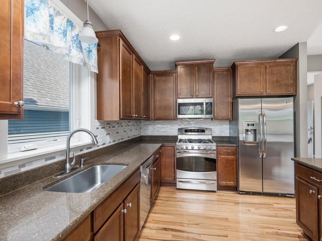 View of Residential at 3064 Francesca Drive, Chaska MN 55318, Chaska (14 of 41) - Mike Wilen | Minnesota Team Real Estate