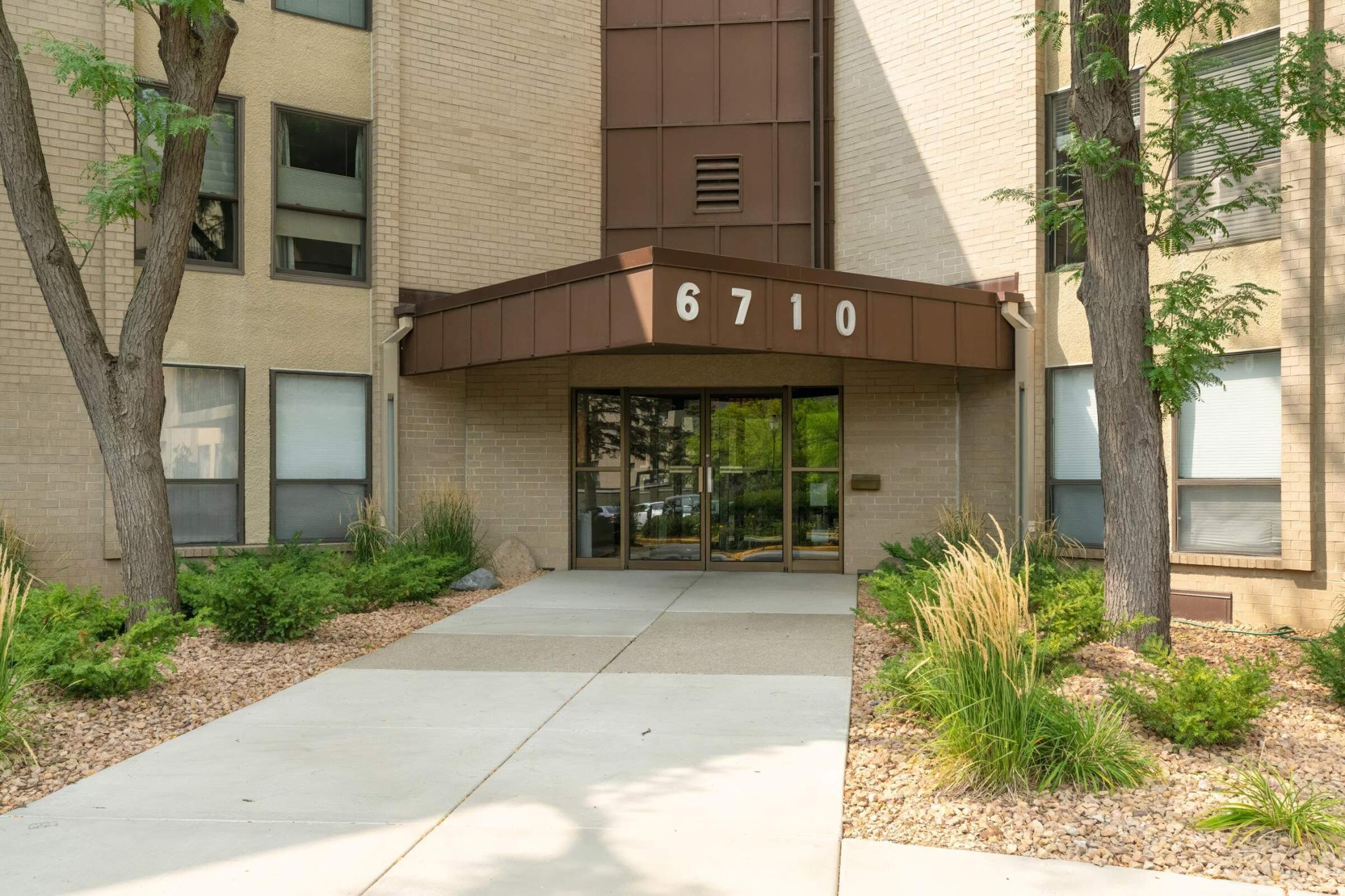 View of Residential at 6710 Vernon Avenue #409, Edina MN 55436, Edina (19 of 38) - Mike Wilen | Minnesota Team Real Estate