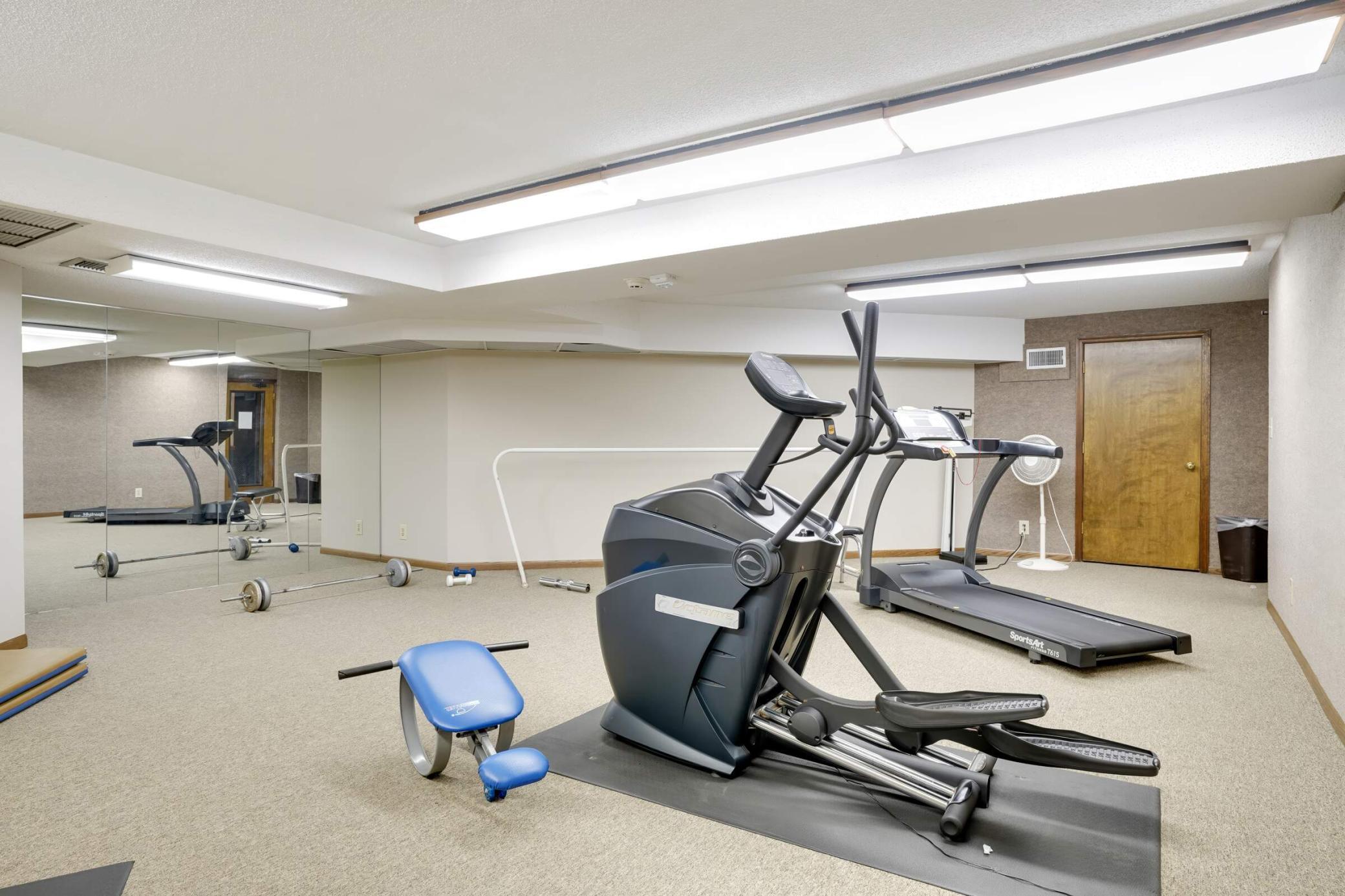 View of Residential at 6710 Vernon Avenue #409, Edina MN 55436, Edina (24 of 38) - Mike Wilen | Minnesota Team Real Estate