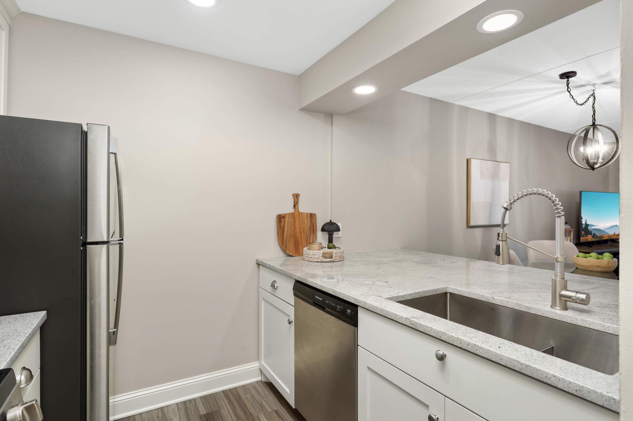 View of Residential at 6710 Vernon Avenue #409, Edina MN 55436, Edina (11 of 38) - Mike Wilen | Minnesota Team Real Estate