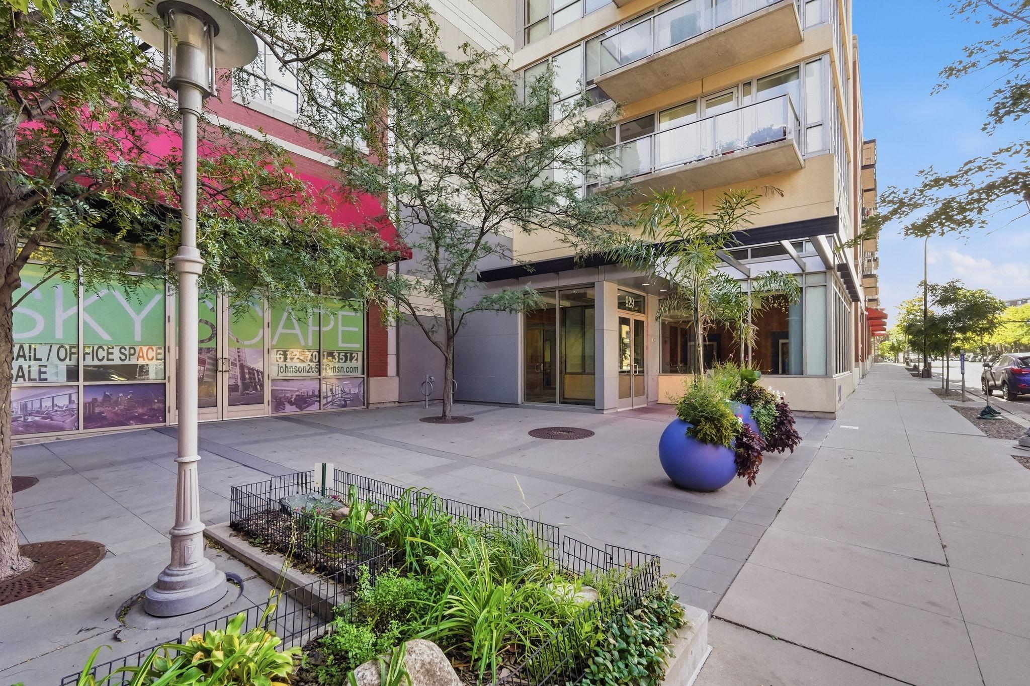 View of Residential at 929 Portland Avenue #1807, Minneapolis MN 55404, Minneapolis (36 of 38) - Mike Wilen | Minnesota Team Real Estate