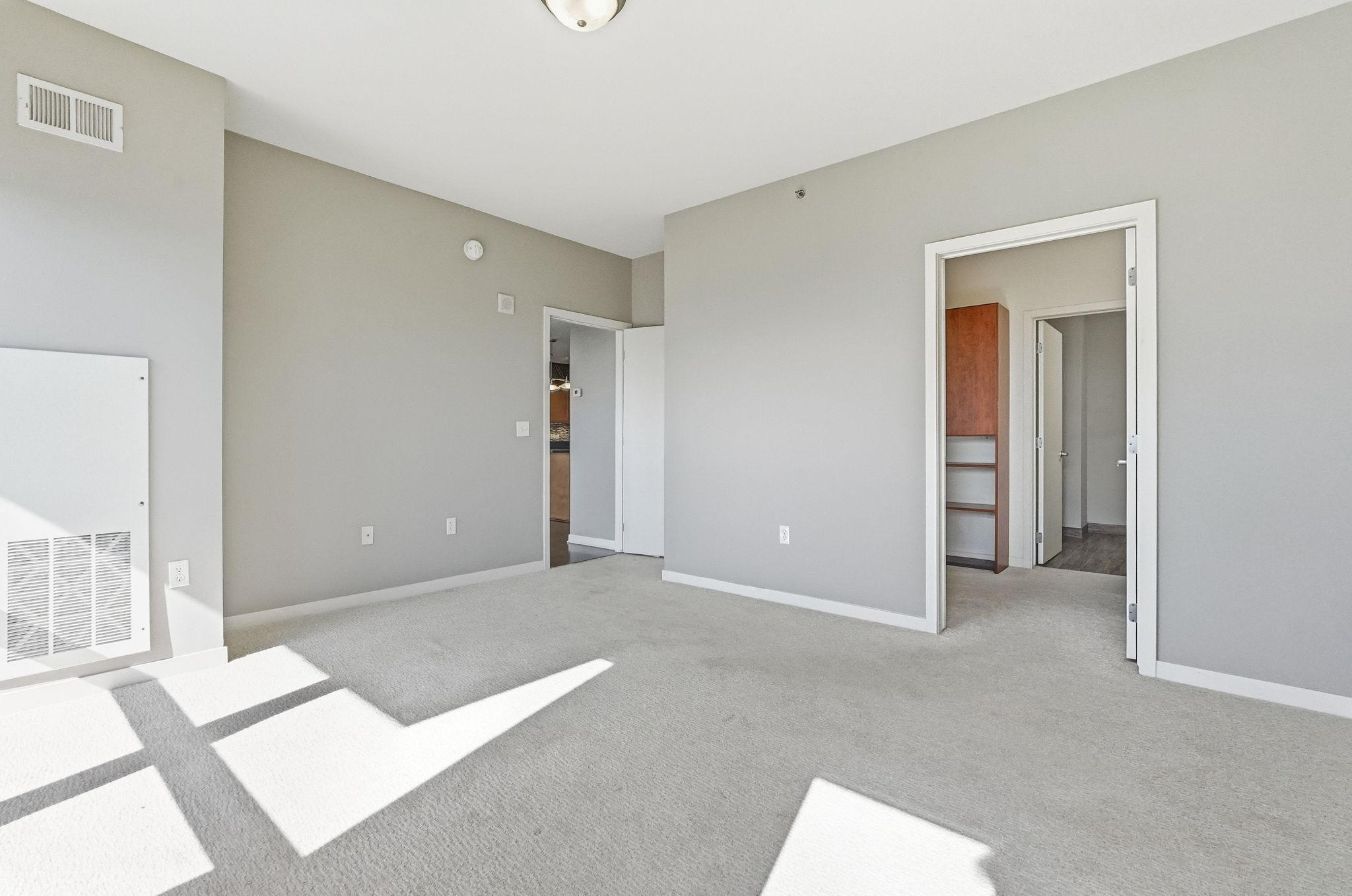 View of Residential at 929 Portland Avenue #1807, Minneapolis MN 55404, Minneapolis (27 of 38) - Mike Wilen | Minnesota Team Real Estate