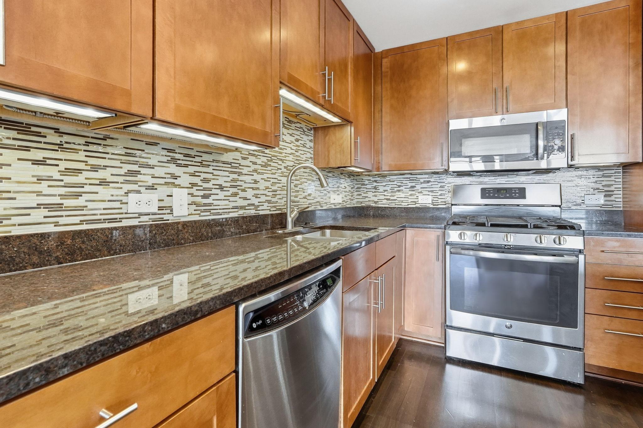View of Residential at 929 Portland Avenue #1807, Minneapolis MN 55404, Minneapolis (15 of 38) - Mike Wilen | Minnesota Team Real Estate