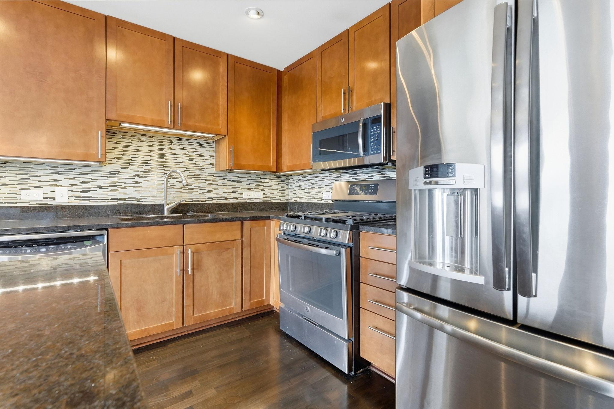 View of Residential at 929 Portland Avenue #1807, Minneapolis MN 55404, Minneapolis (14 of 38) - Mike Wilen | Minnesota Team Real Estate
