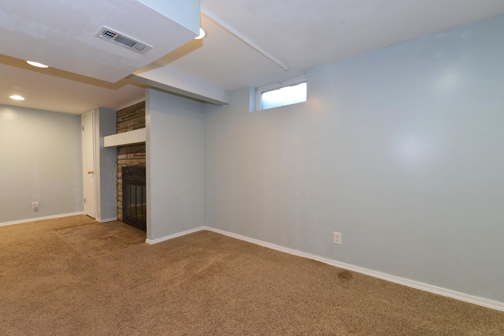 View of Residential at 6806 Scott Avenue, Brooklyn Center MN 55429, Brooklyn Center (21 of 32) - Mike Wilen | Minnesota Team Real Estate